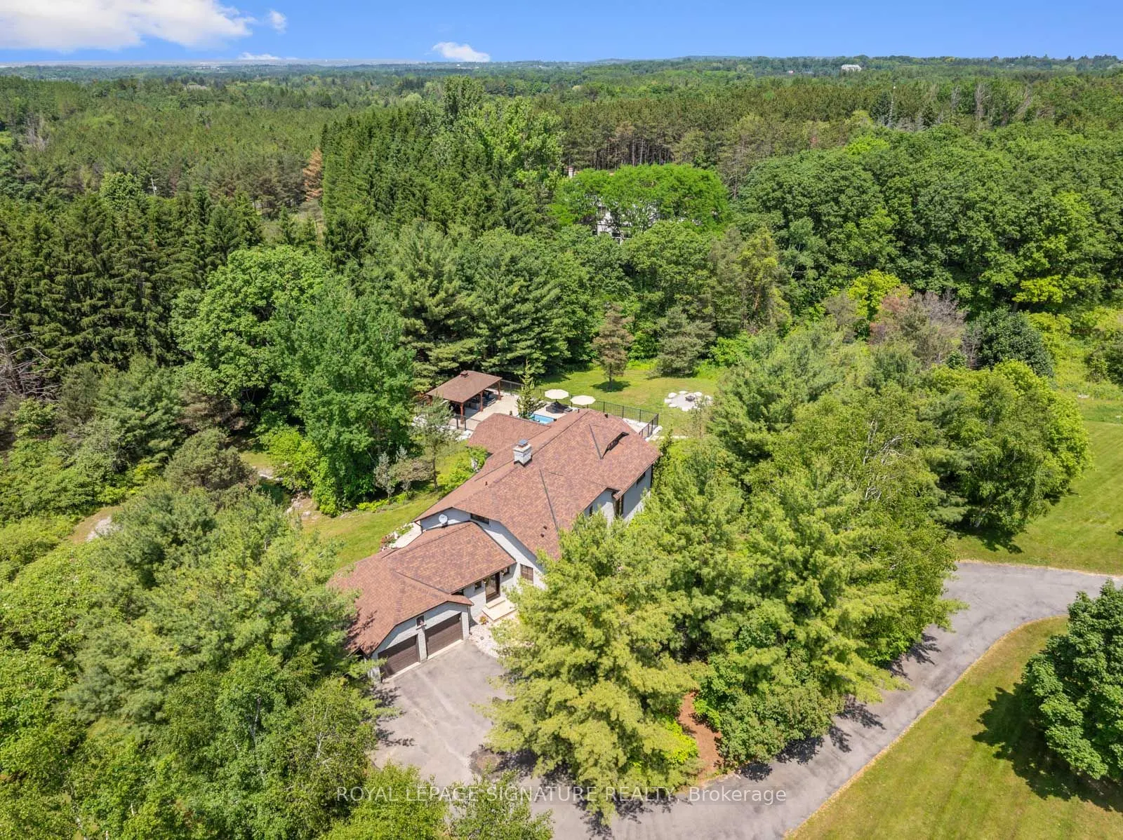 30 Kingswood Drive