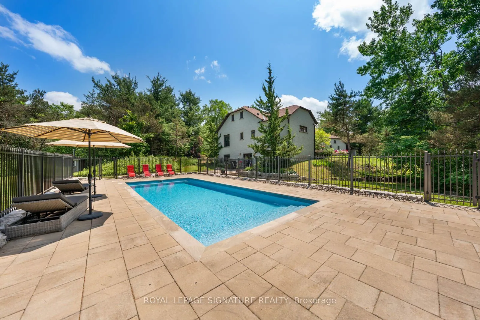 30 Kingswood Drive