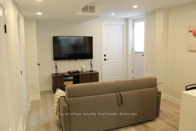 77 Casabel Drive, #BASEMENT