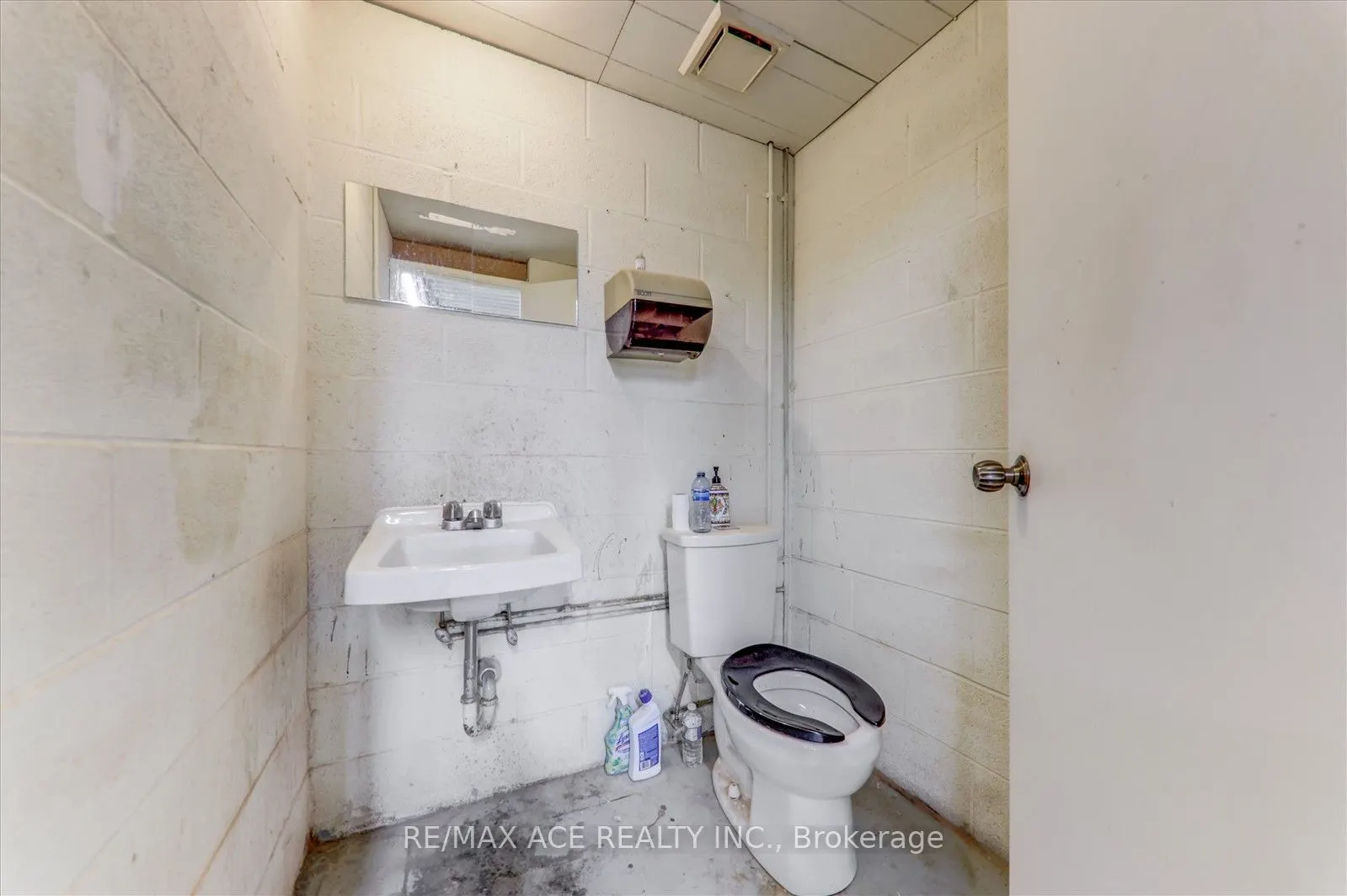 300 Don Park Road, #19, 20