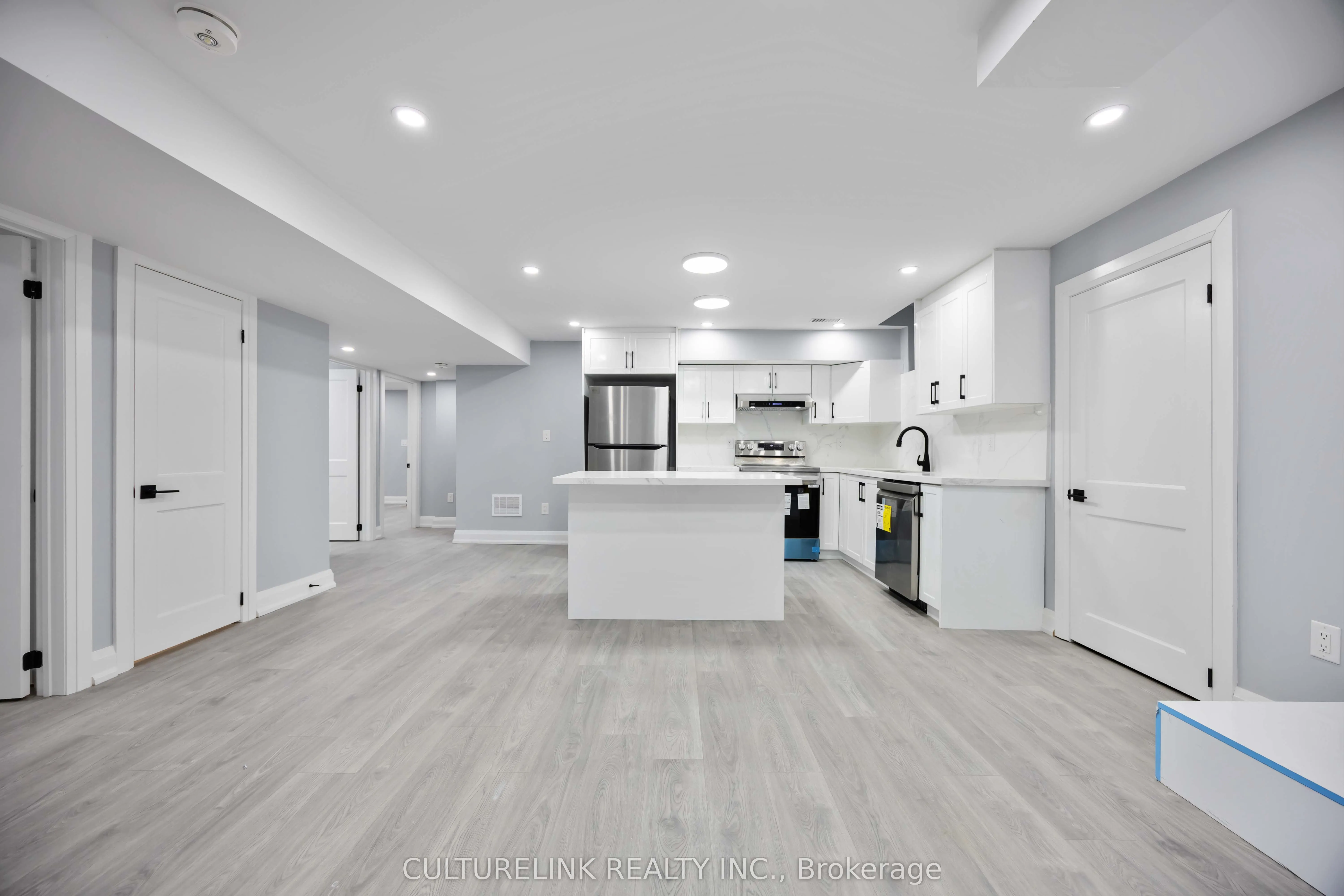 358 Cornell Centre Boulevard, #Basement