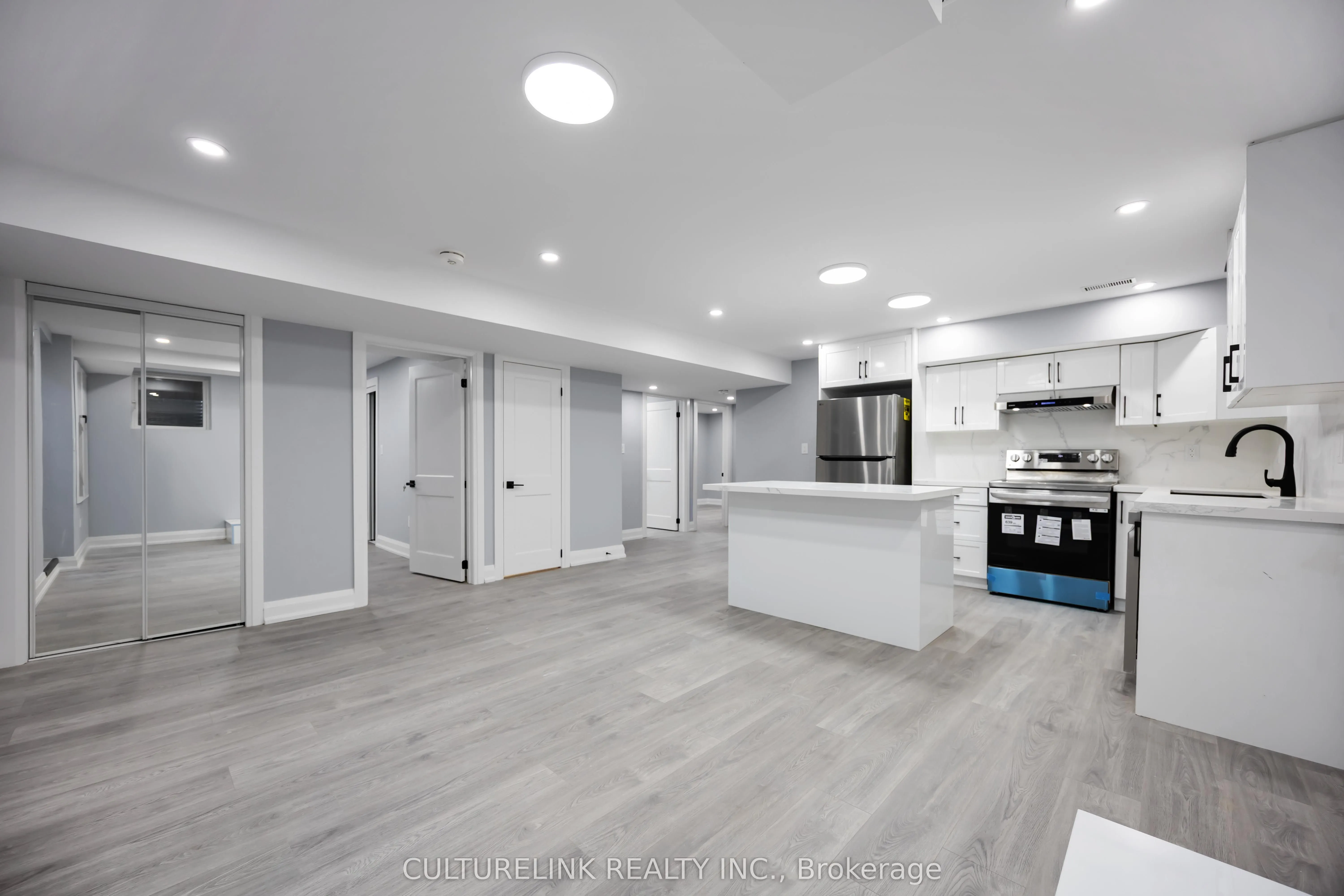 358 Cornell Centre Boulevard, #Basement