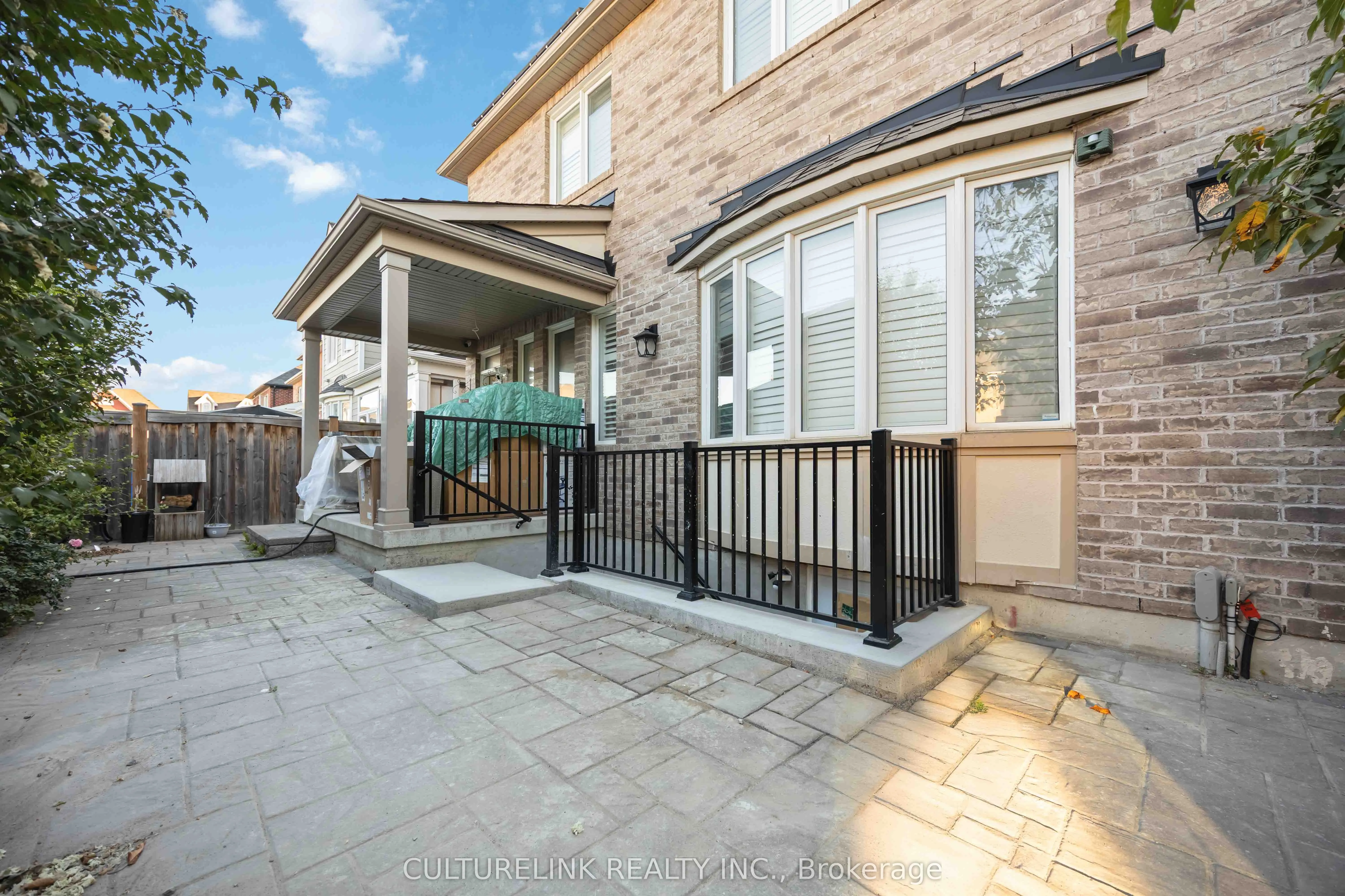 358 Cornell Centre Boulevard, #Basement