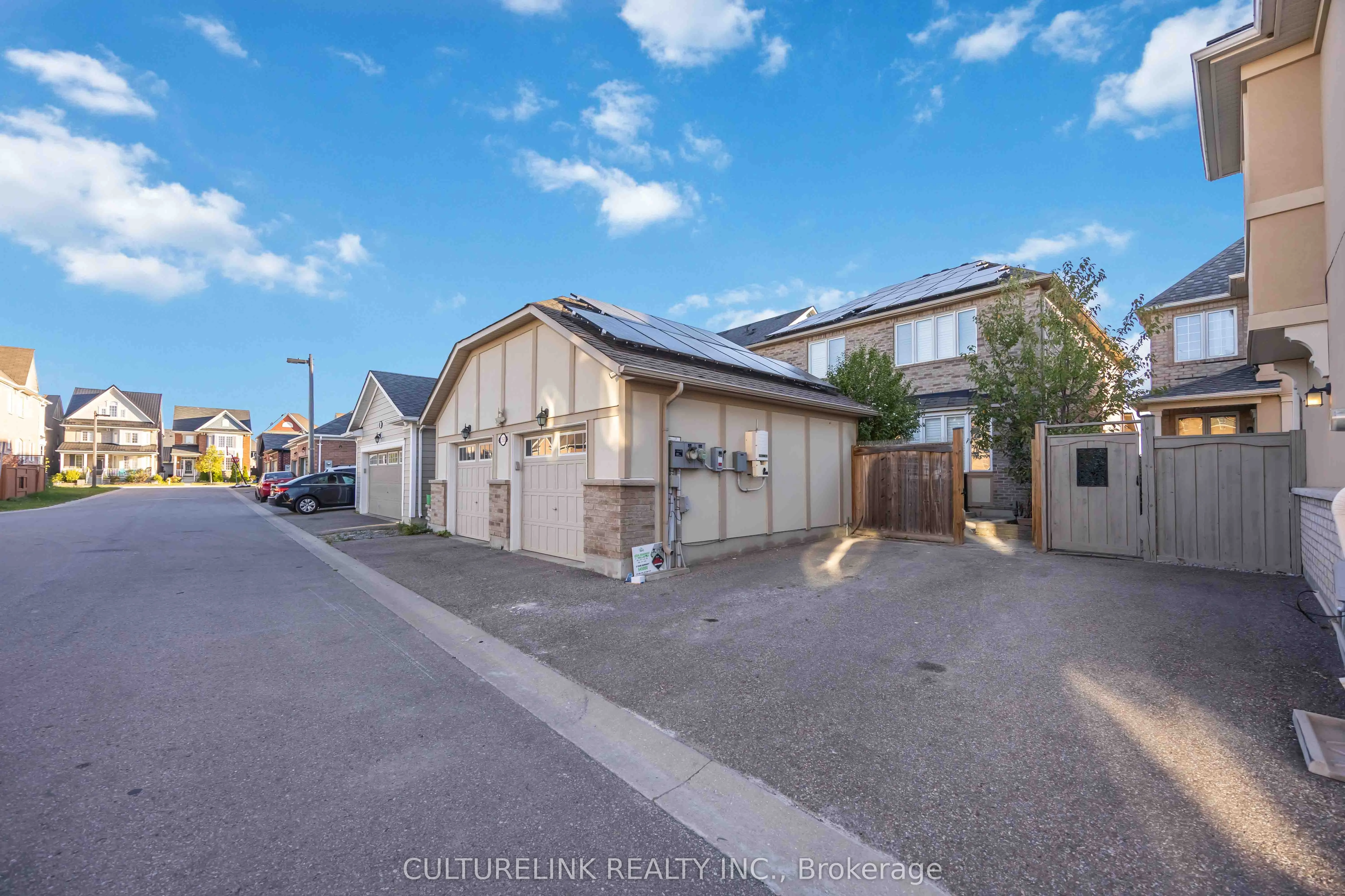 358 Cornell Centre Boulevard, #Basement