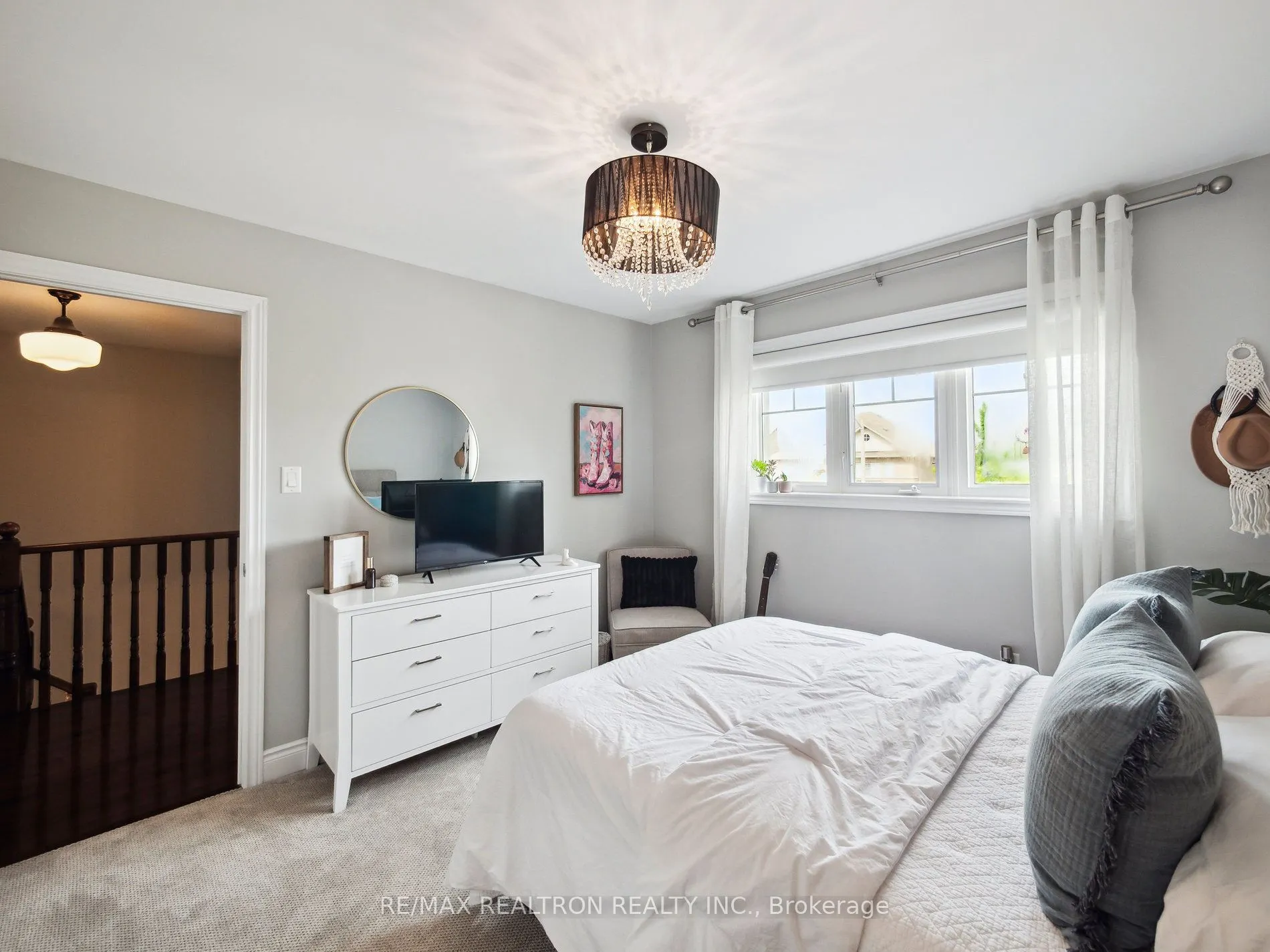 10 Glade Drive