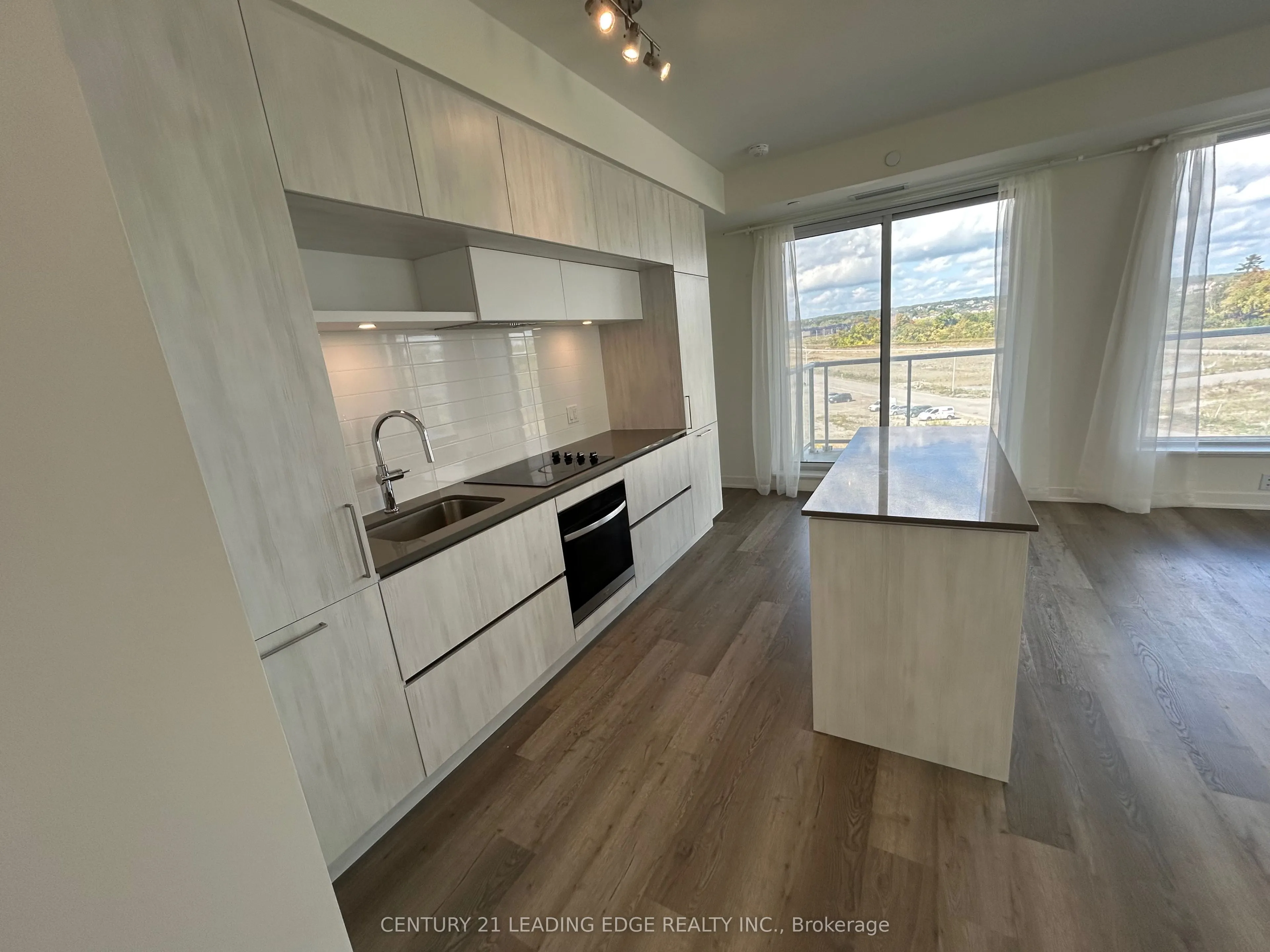 2 David Eyer Road, #529