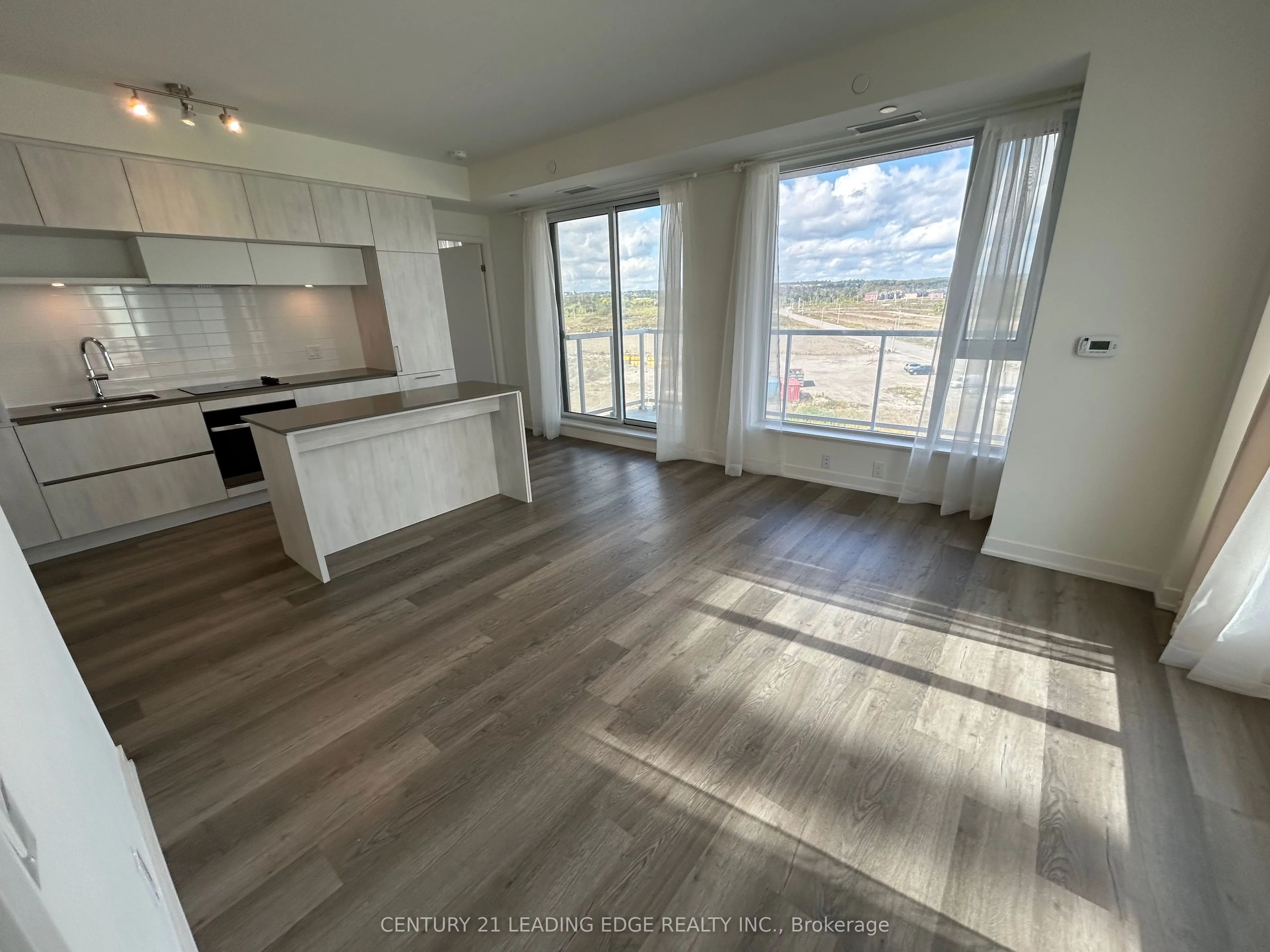 2 David Eyer Road, #529