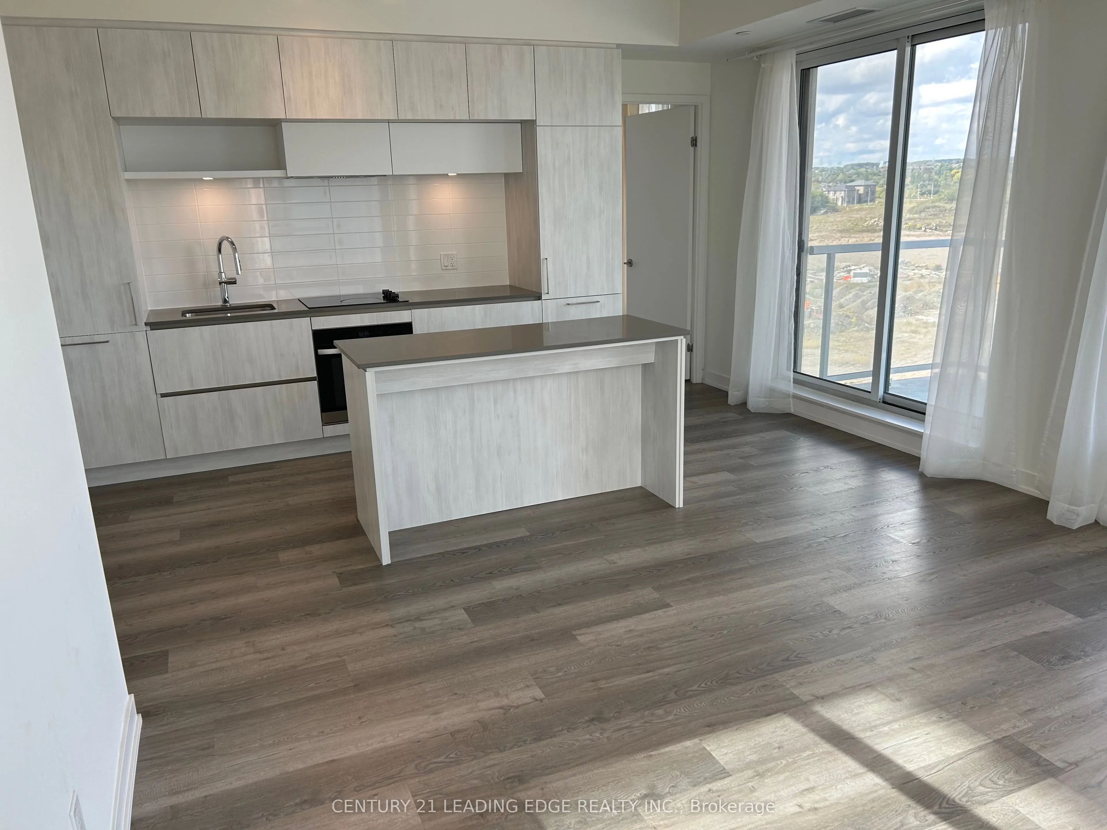 2 David Eyer Road, #529