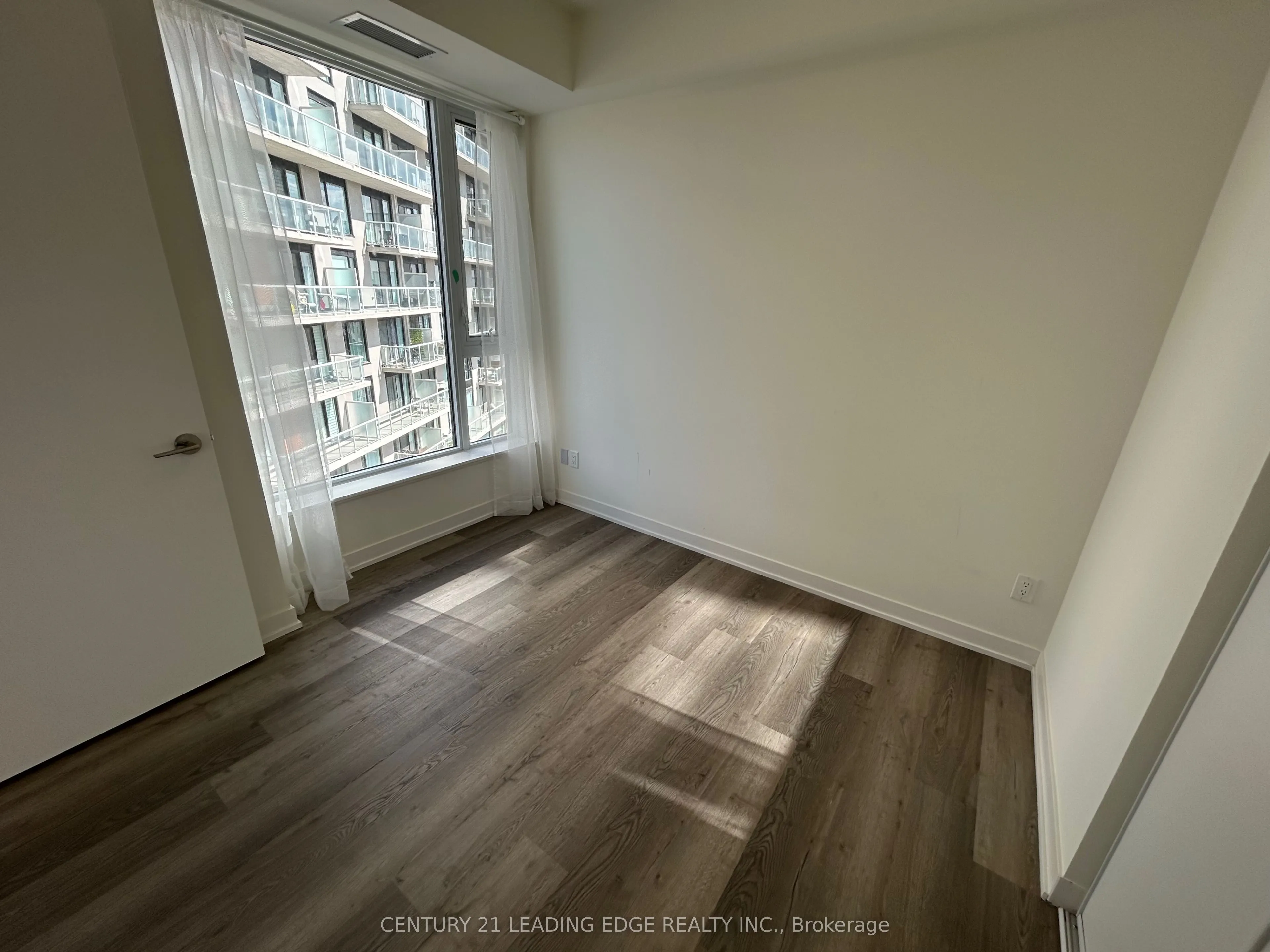 2 David Eyer Road, #529