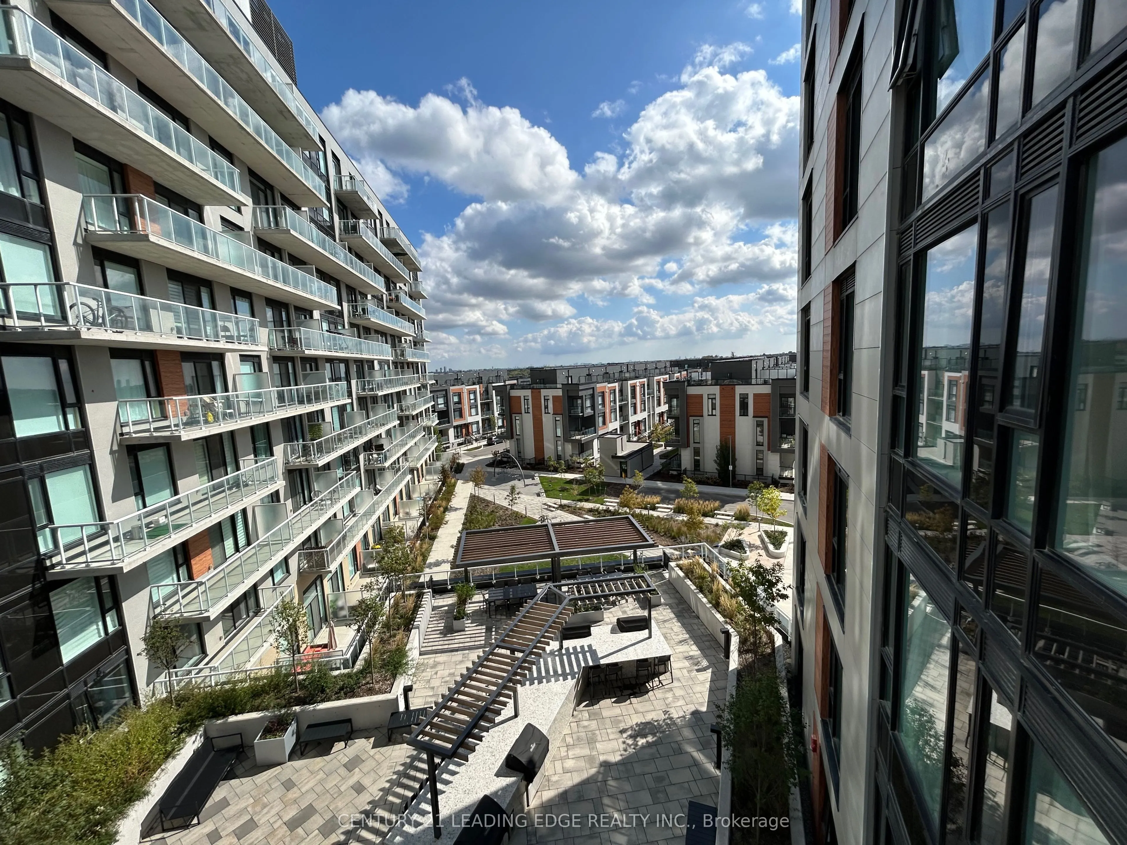 2 David Eyer Road, #529
