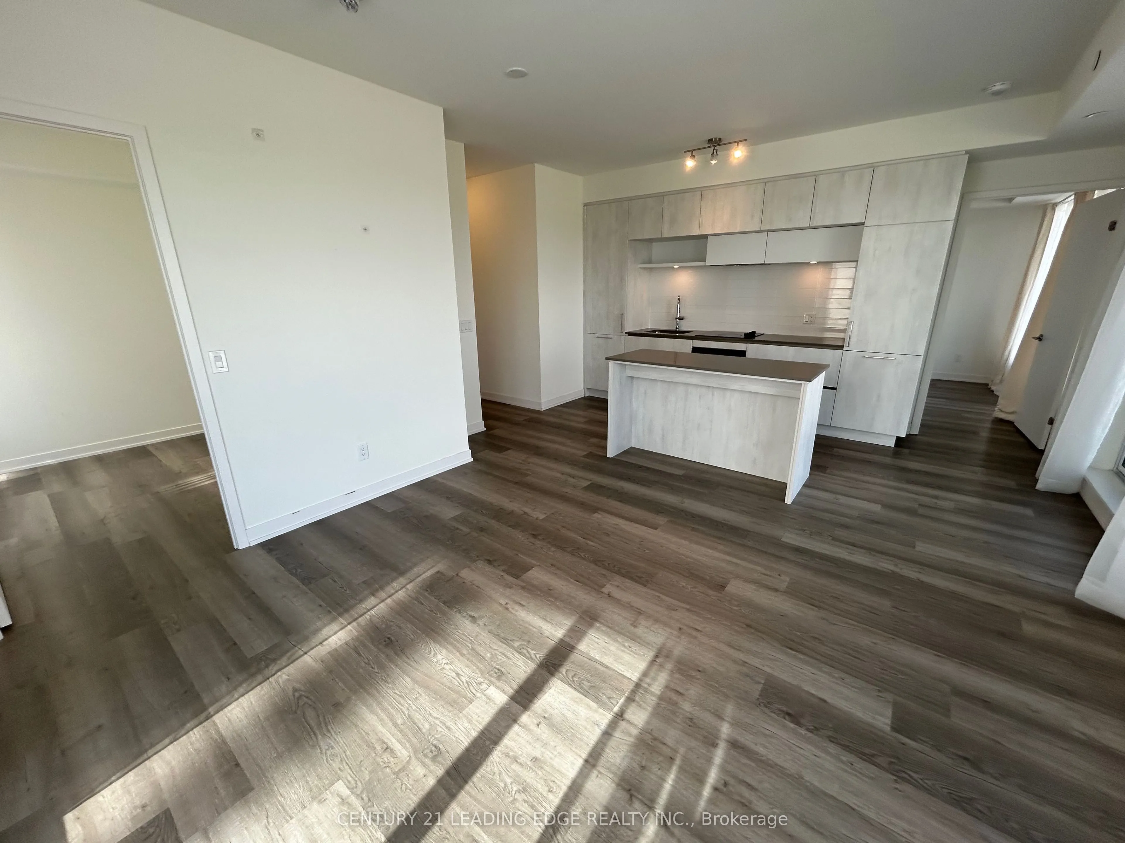 2 David Eyer Road, #529