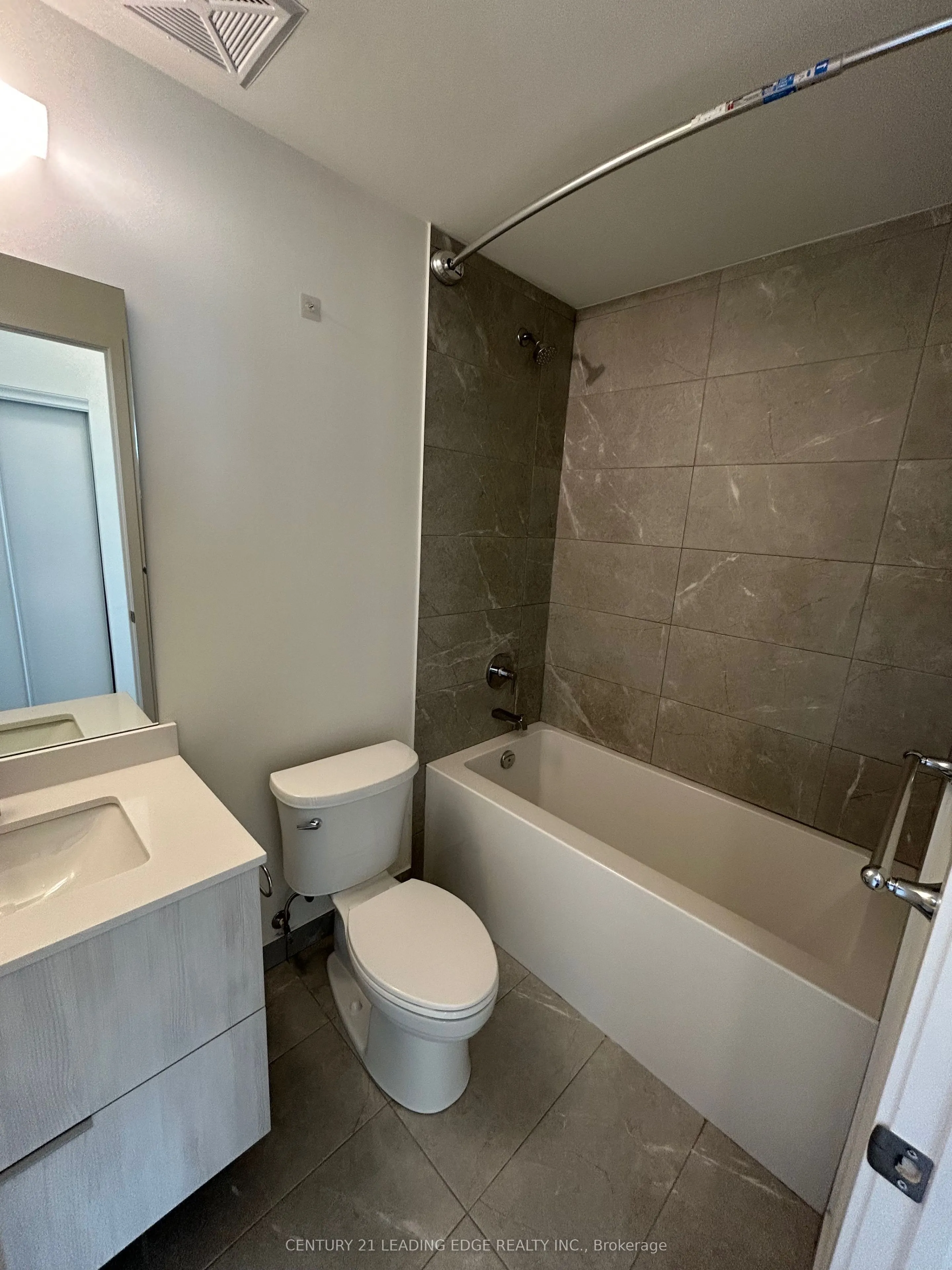 2 David Eyer Road, #529