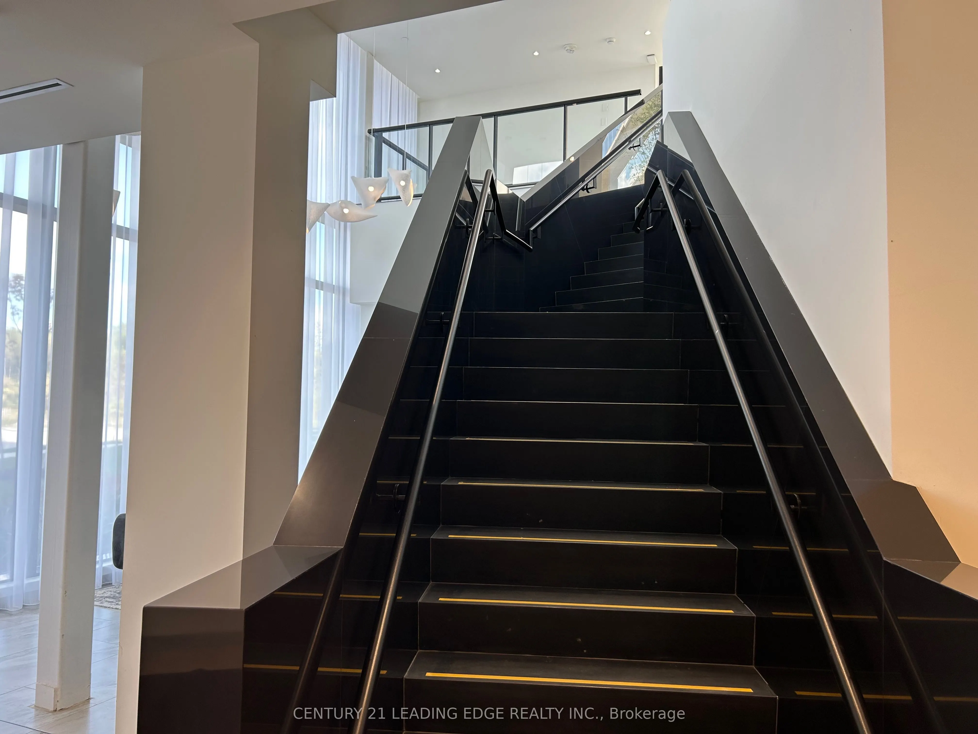 2 David Eyer Road, #529