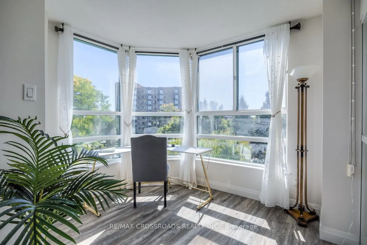 7825 Bayview Avenue, #304