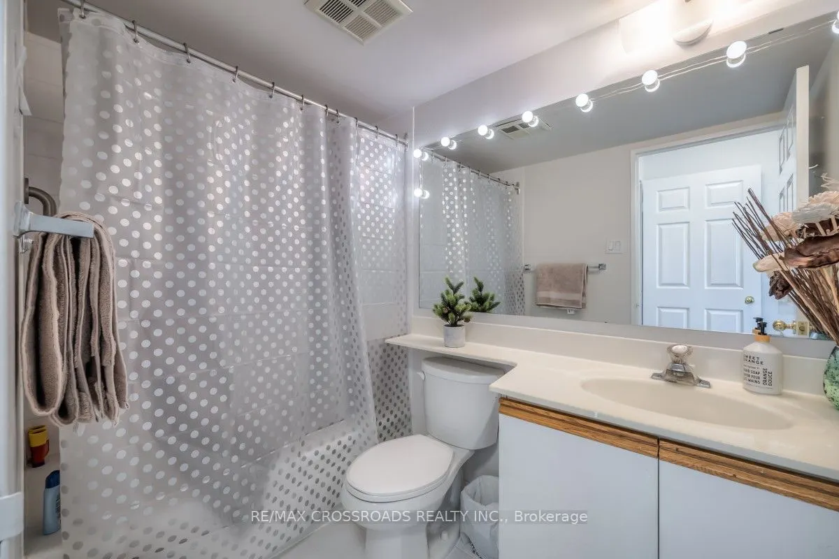 7825 Bayview Avenue, #304