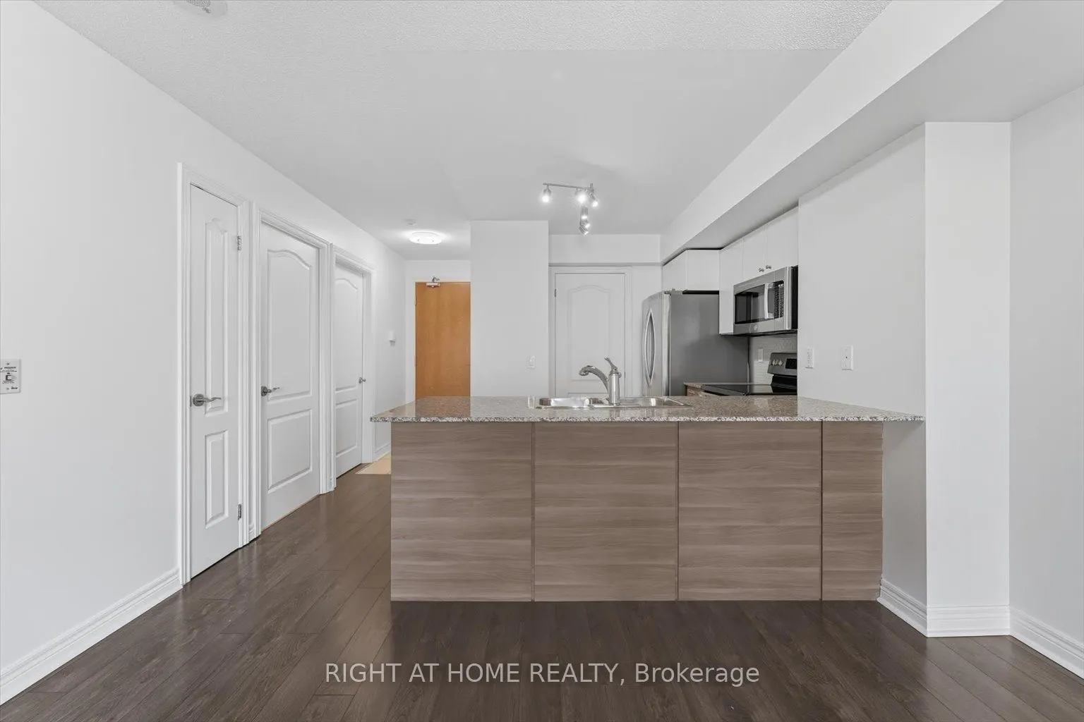 50 Disera Drive, #509