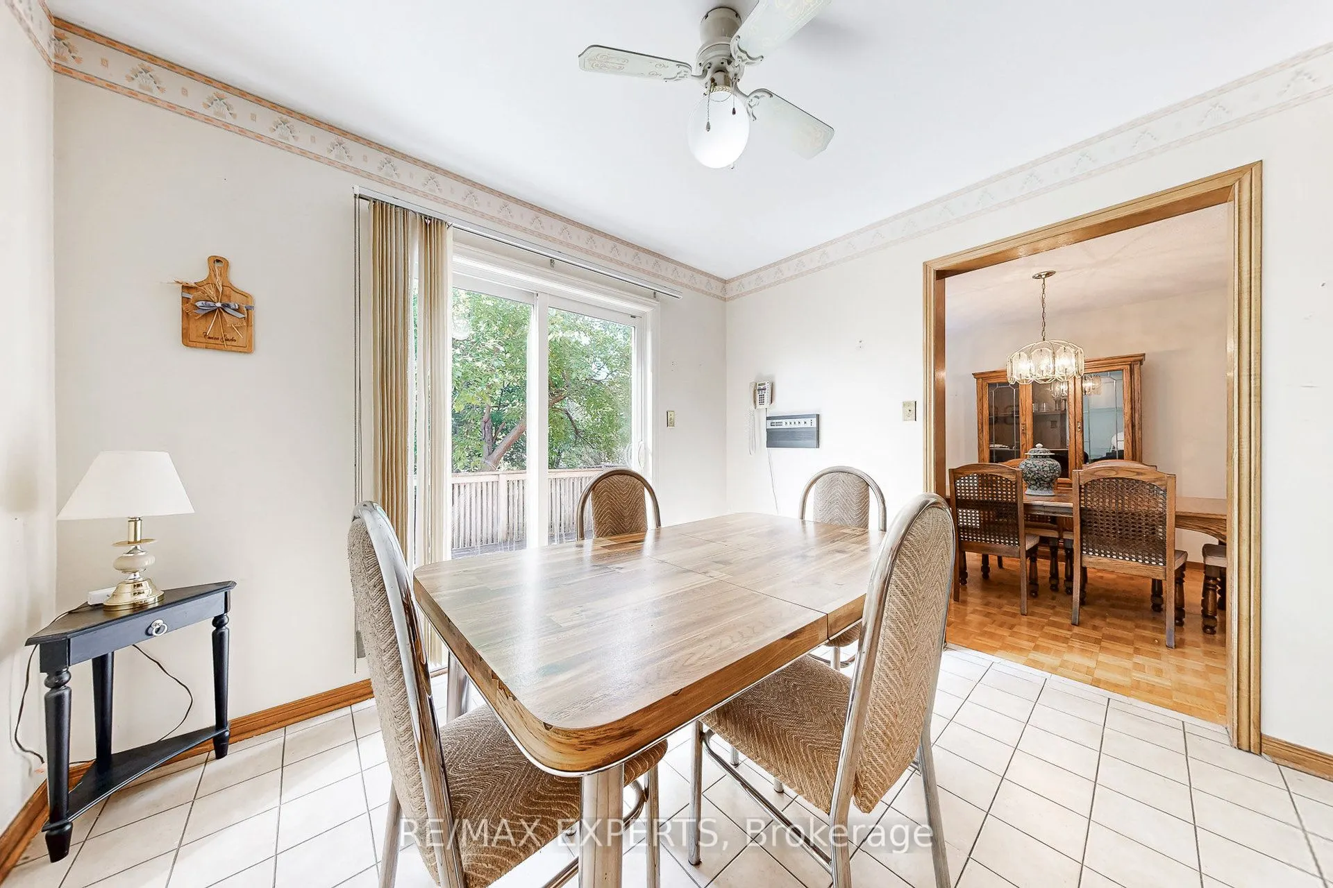 47 Velvet Crescent