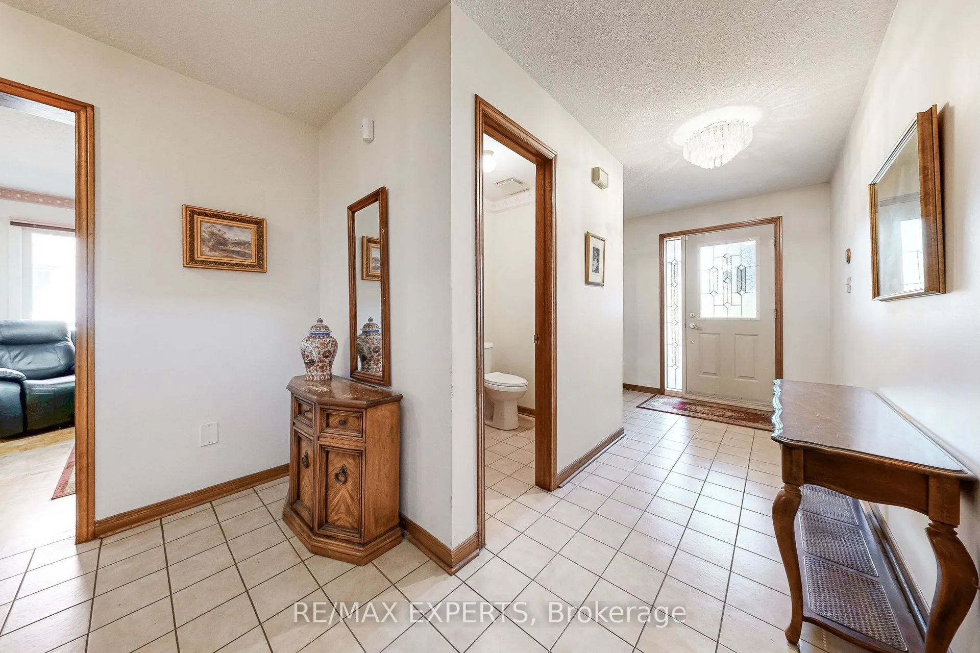 47 Velvet Crescent