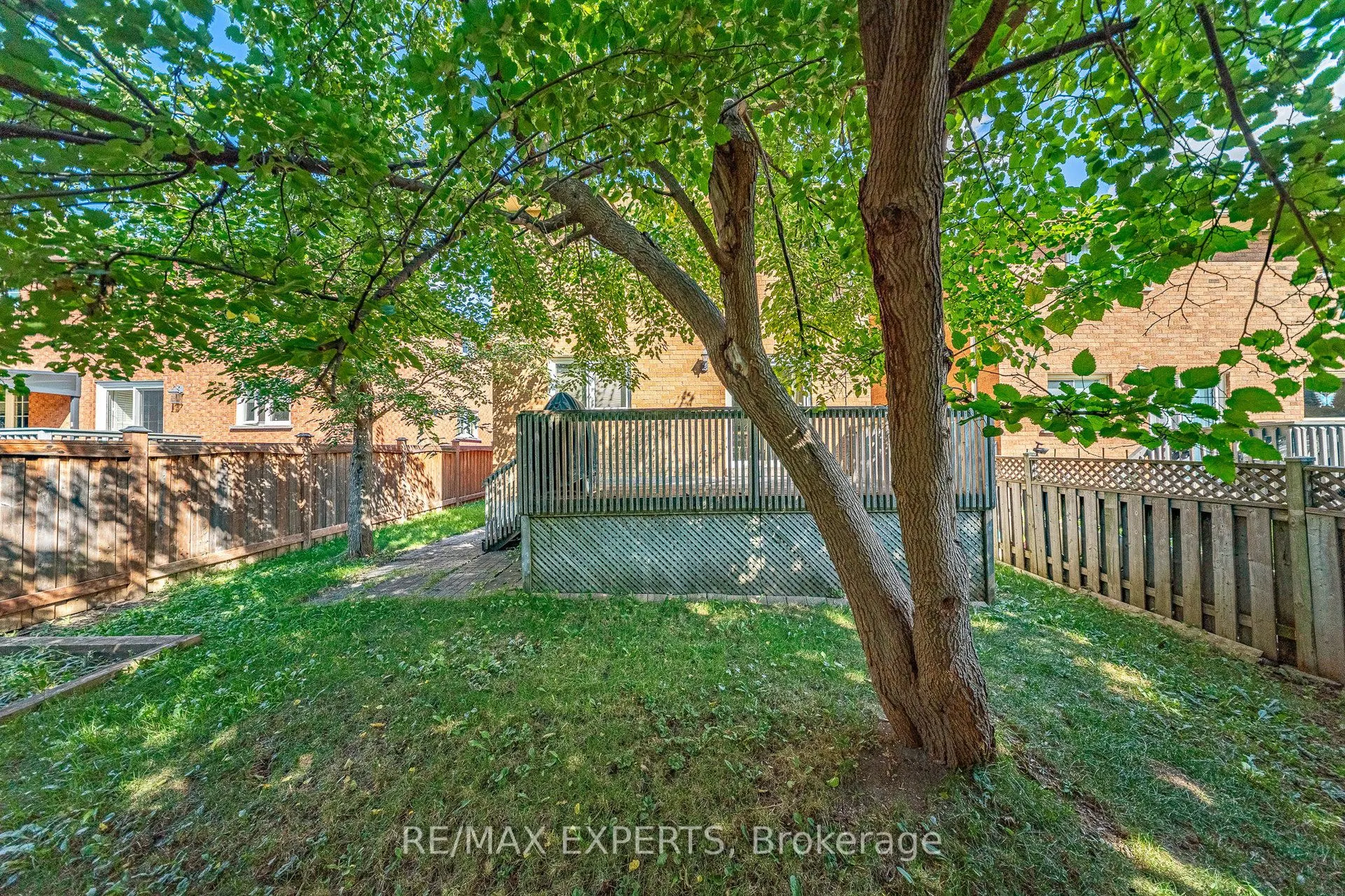 47 Velvet Crescent