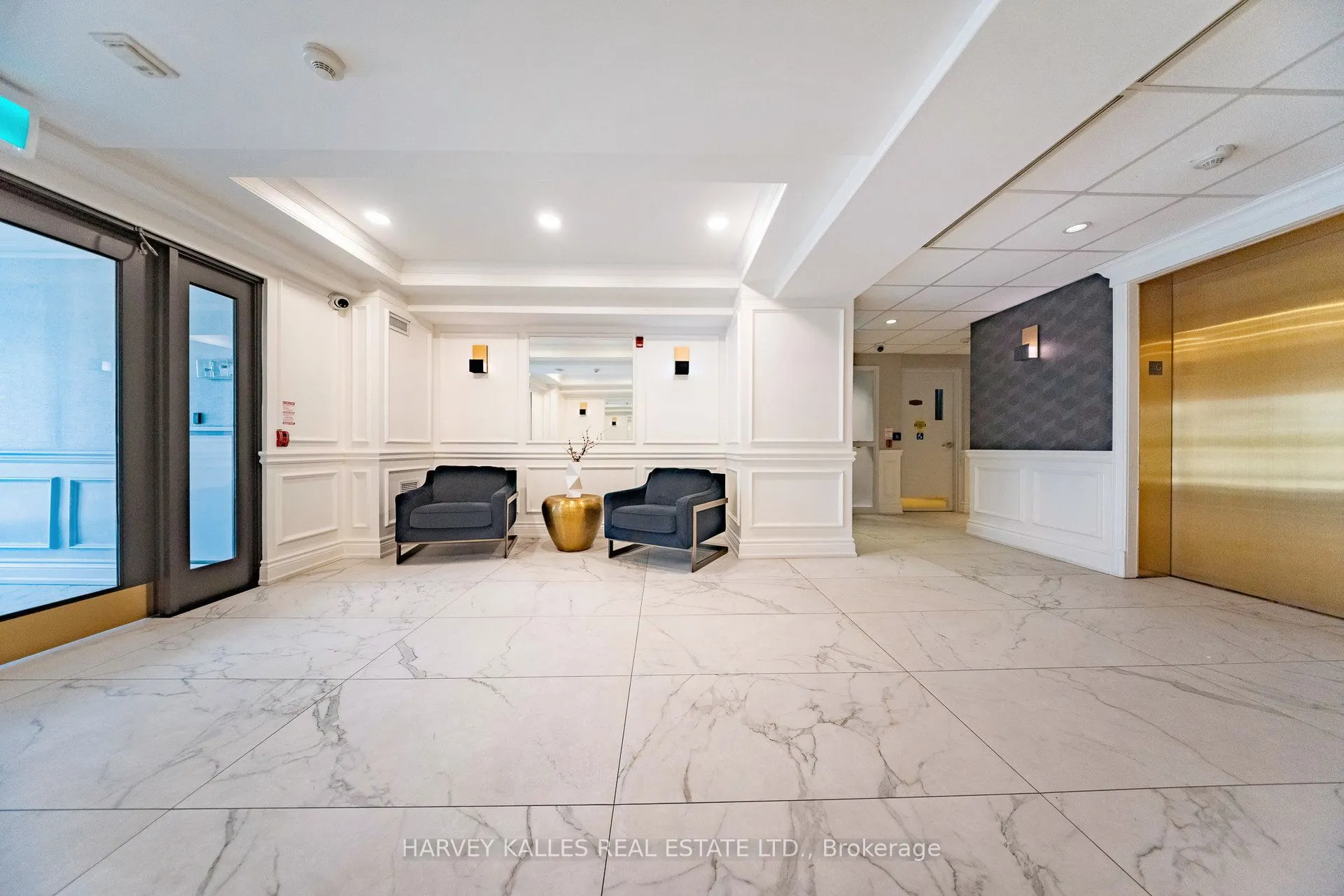 4620 Hwy 7, #405