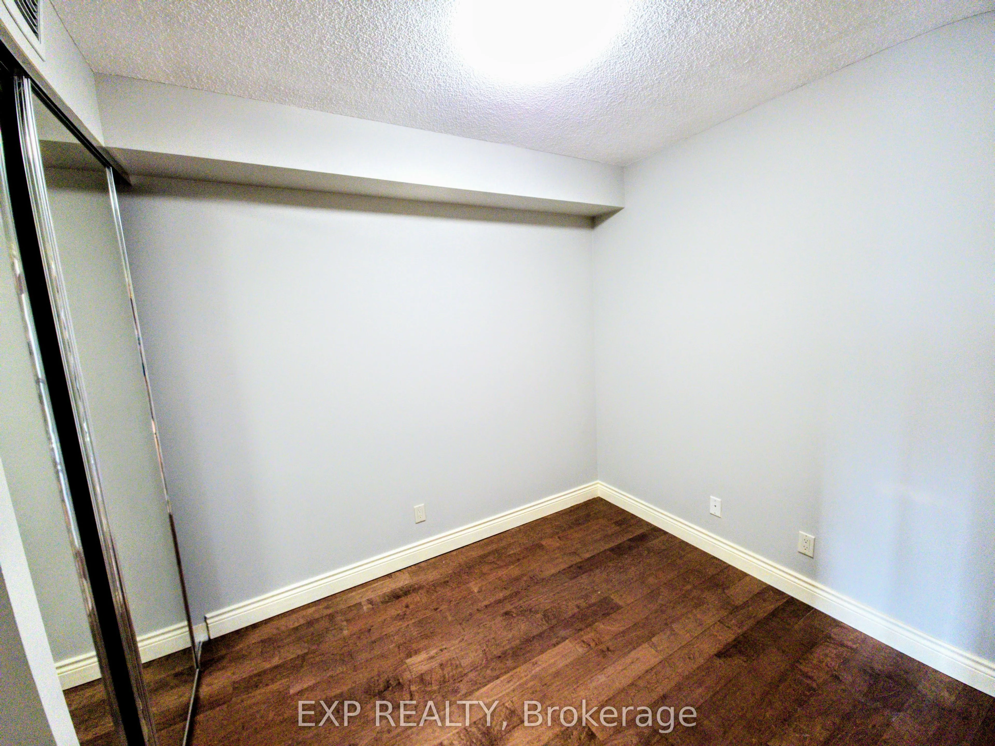 88 Promenade Circle, #1007