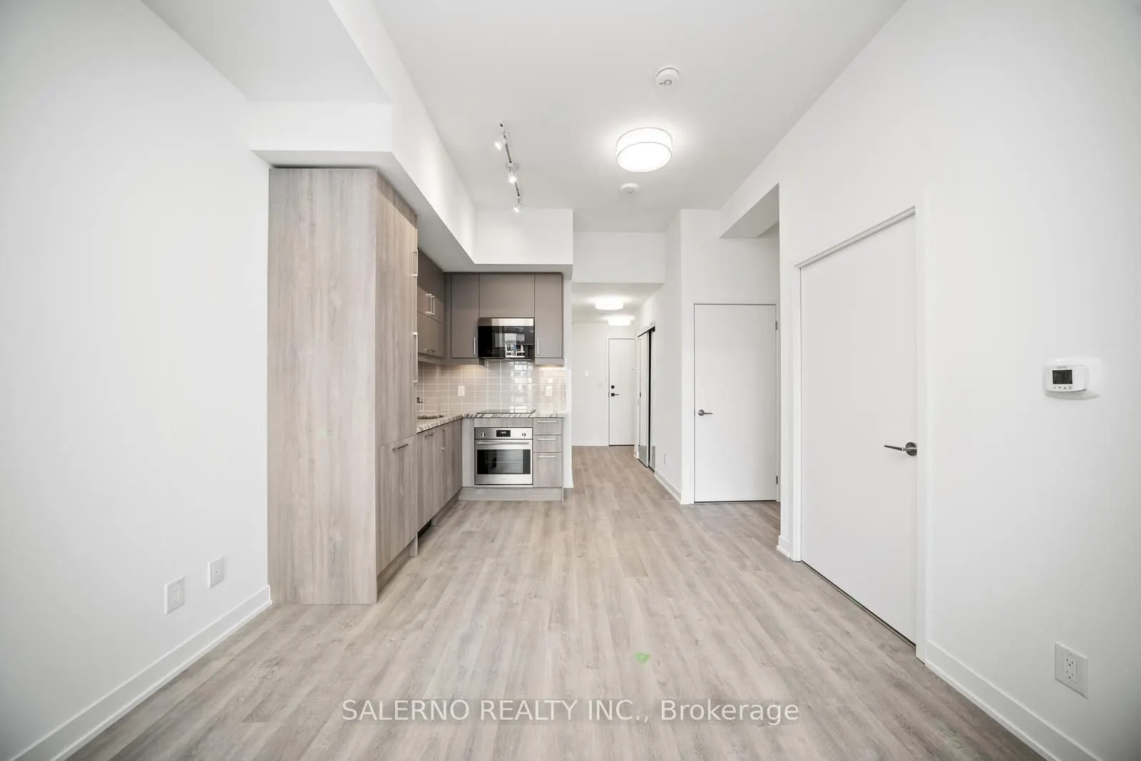 8119 Birchmount Road, #1001