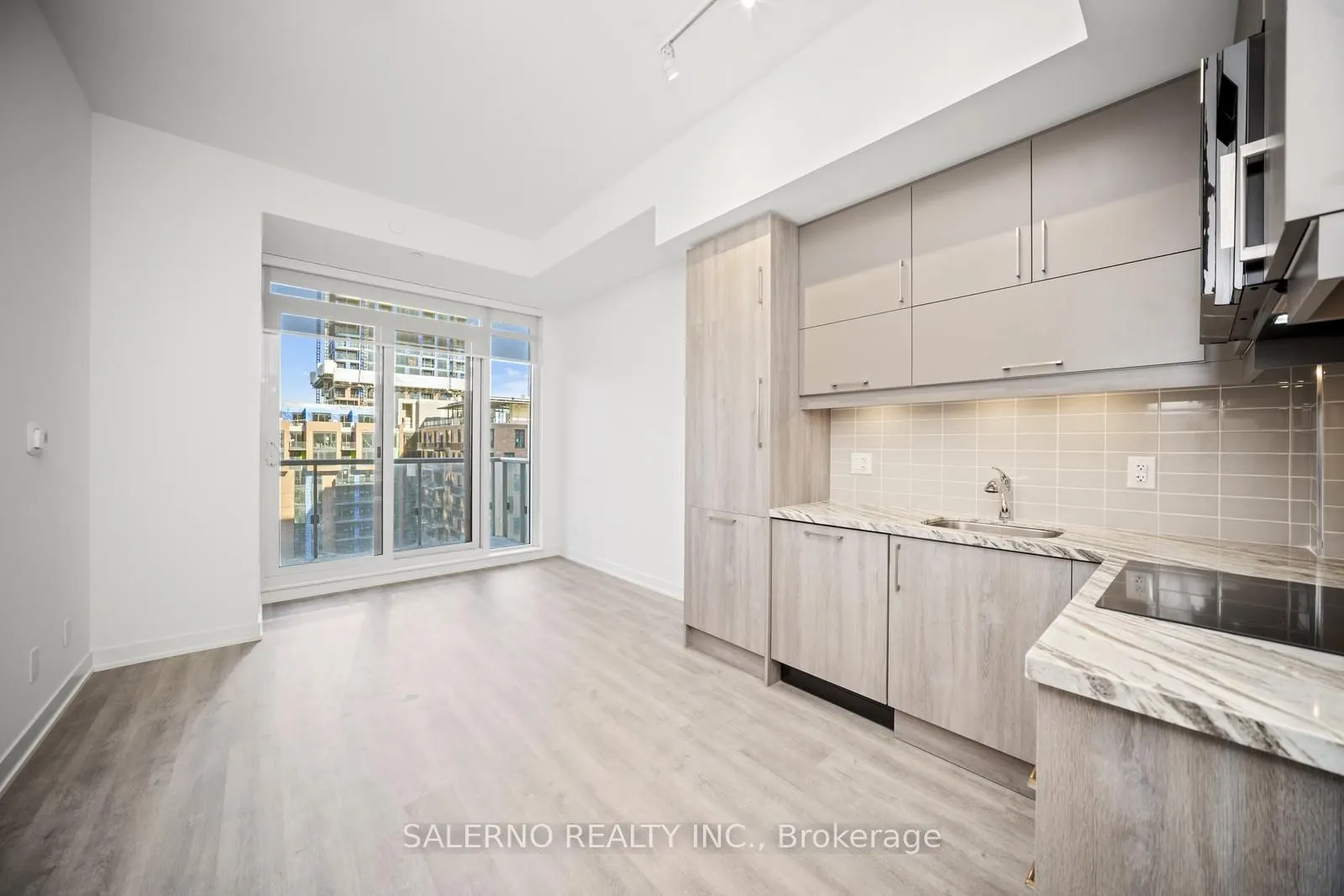 8119 Birchmount Road, #1001