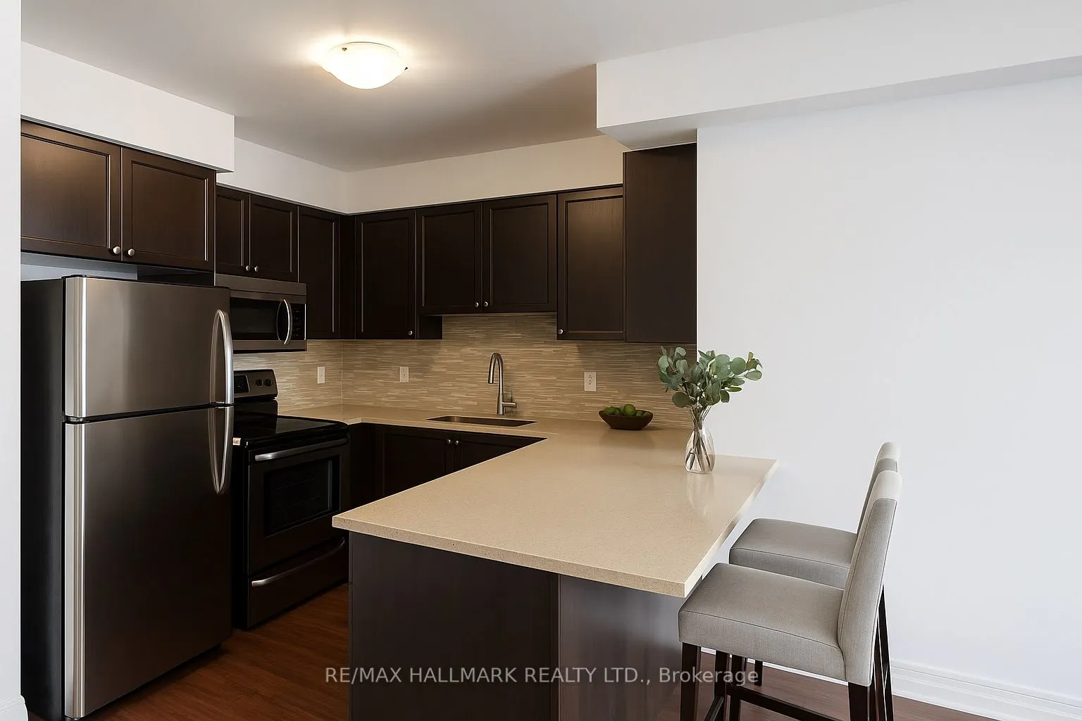 24 Woodstream Boulevard, #807