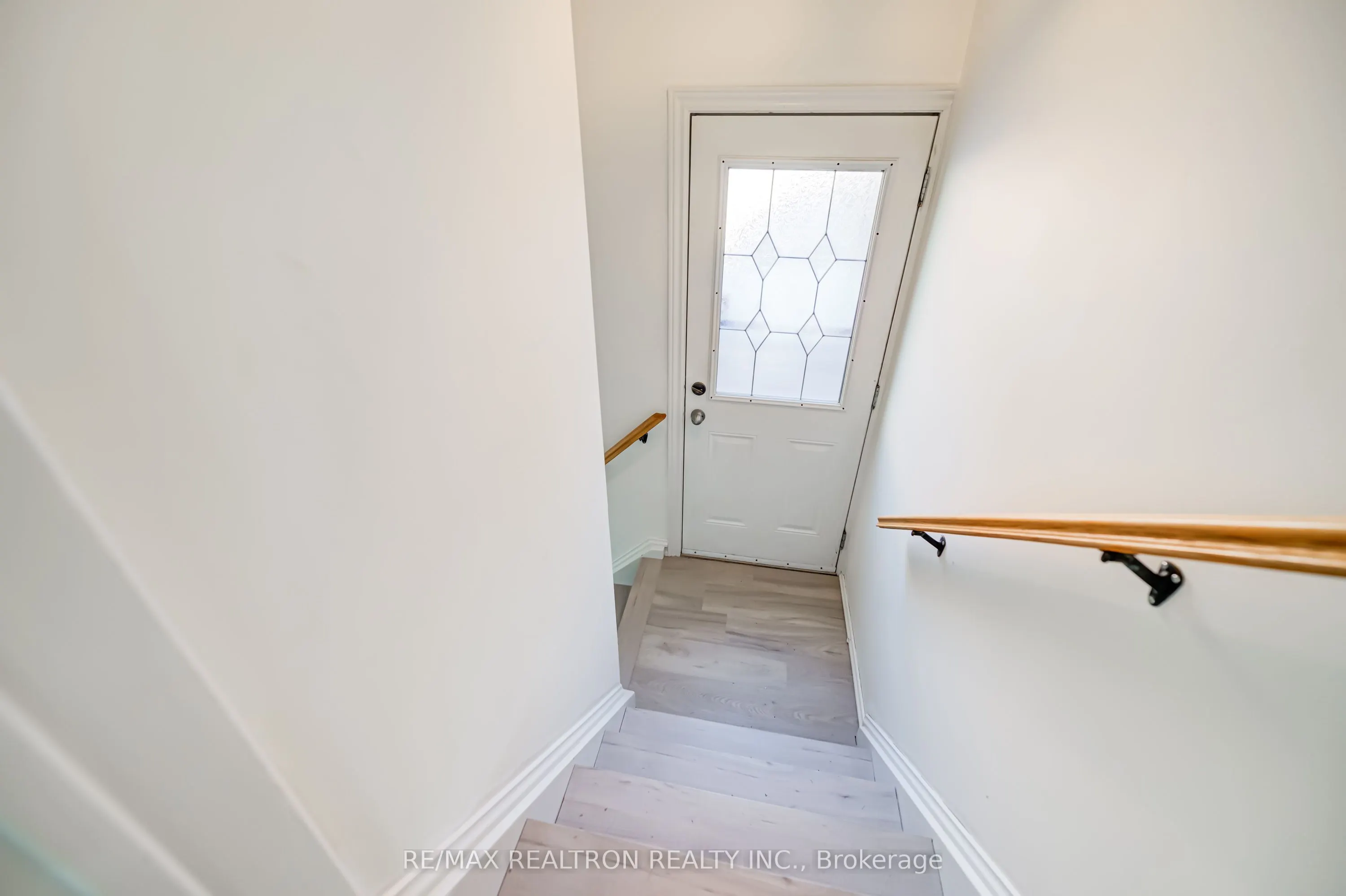 31 Sussex Avenue