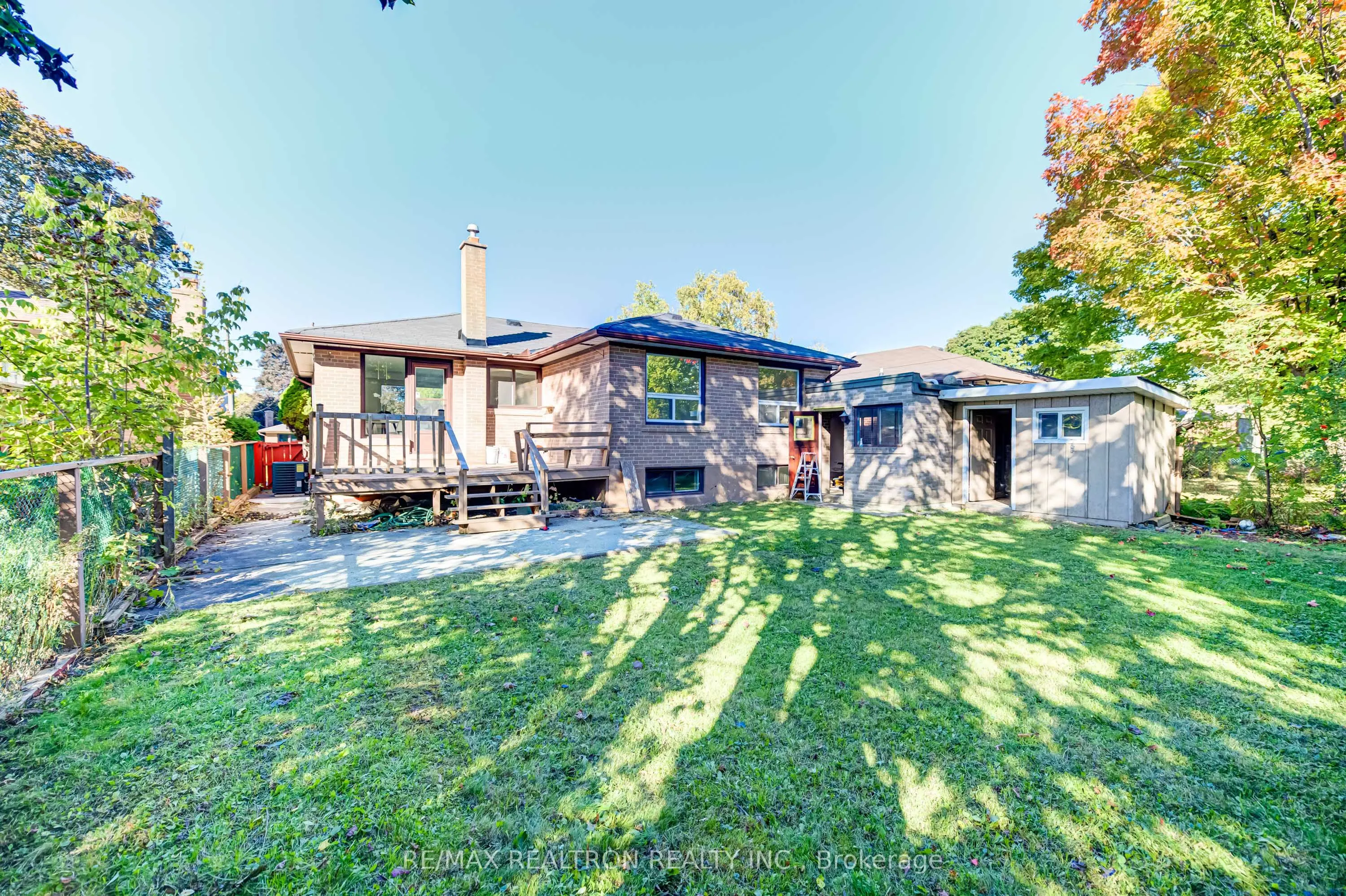 31 Sussex Avenue