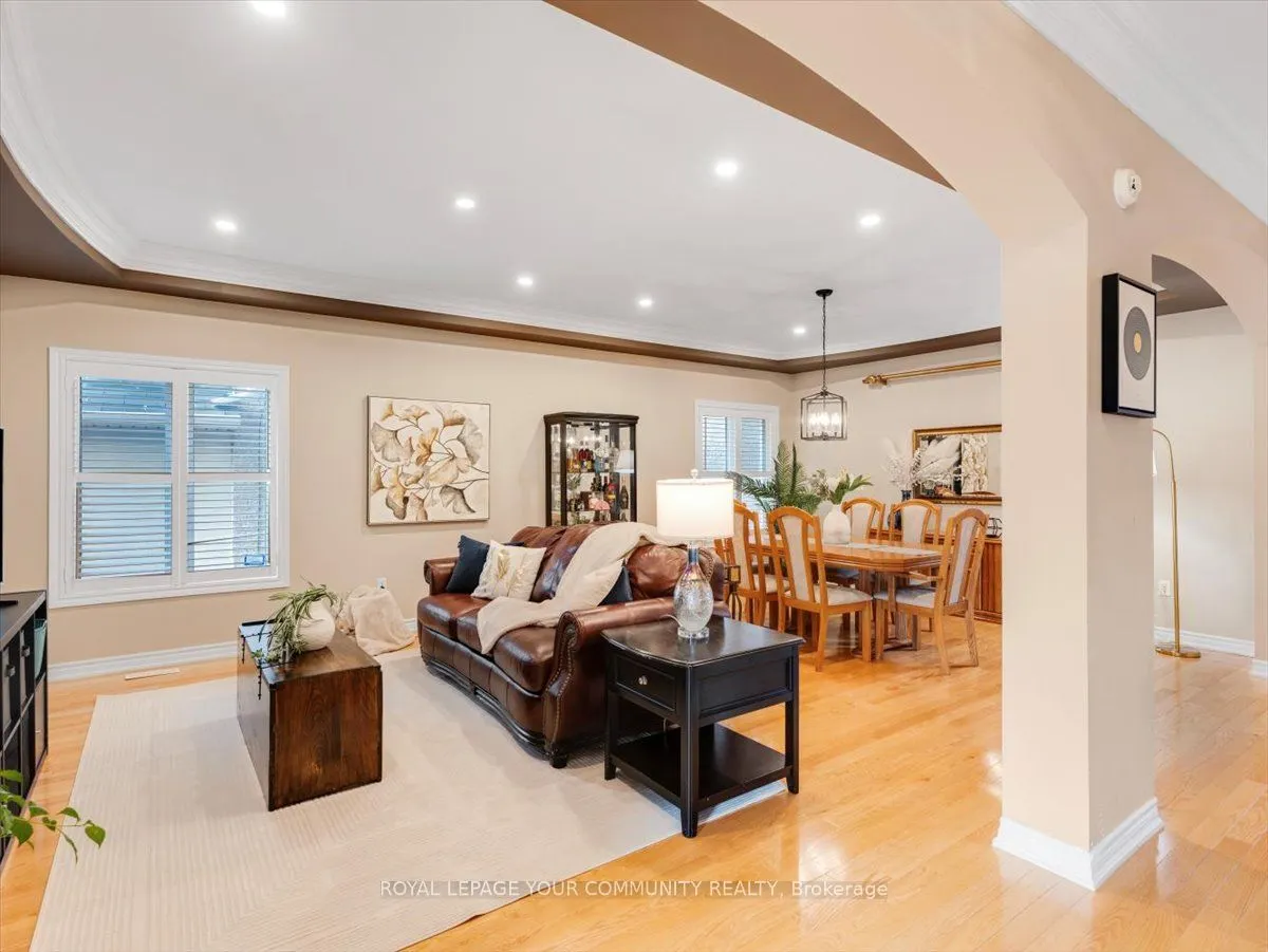 9 Heaney Court