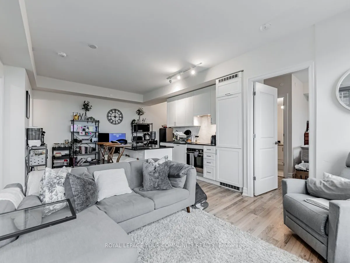 9075 Jane Street, #1009