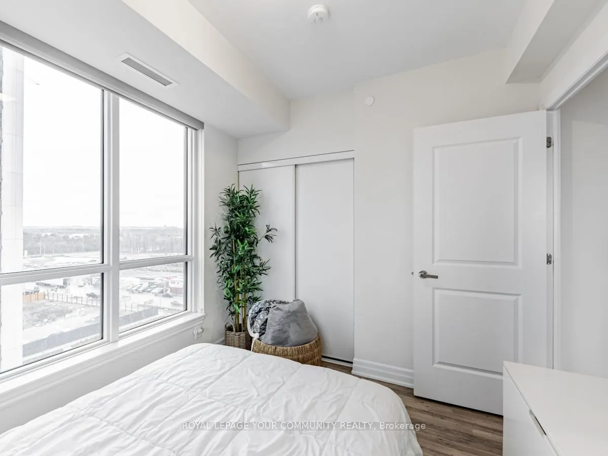 9075 Jane Street, #1009