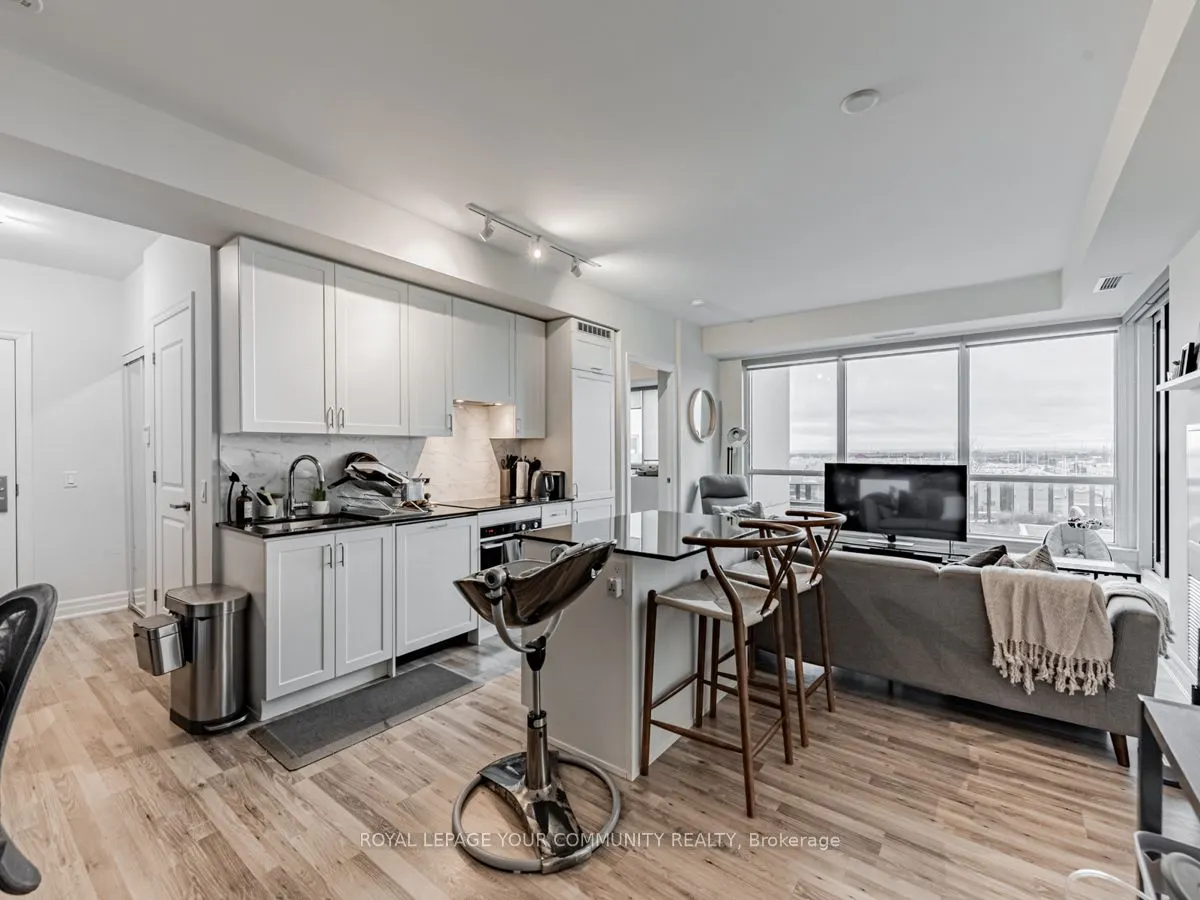 9075 Jane Street, #1009