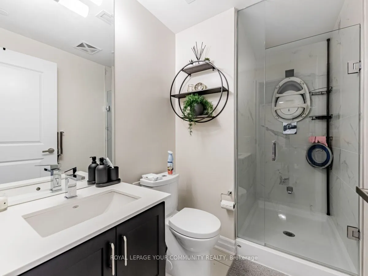 9075 Jane Street, #1009