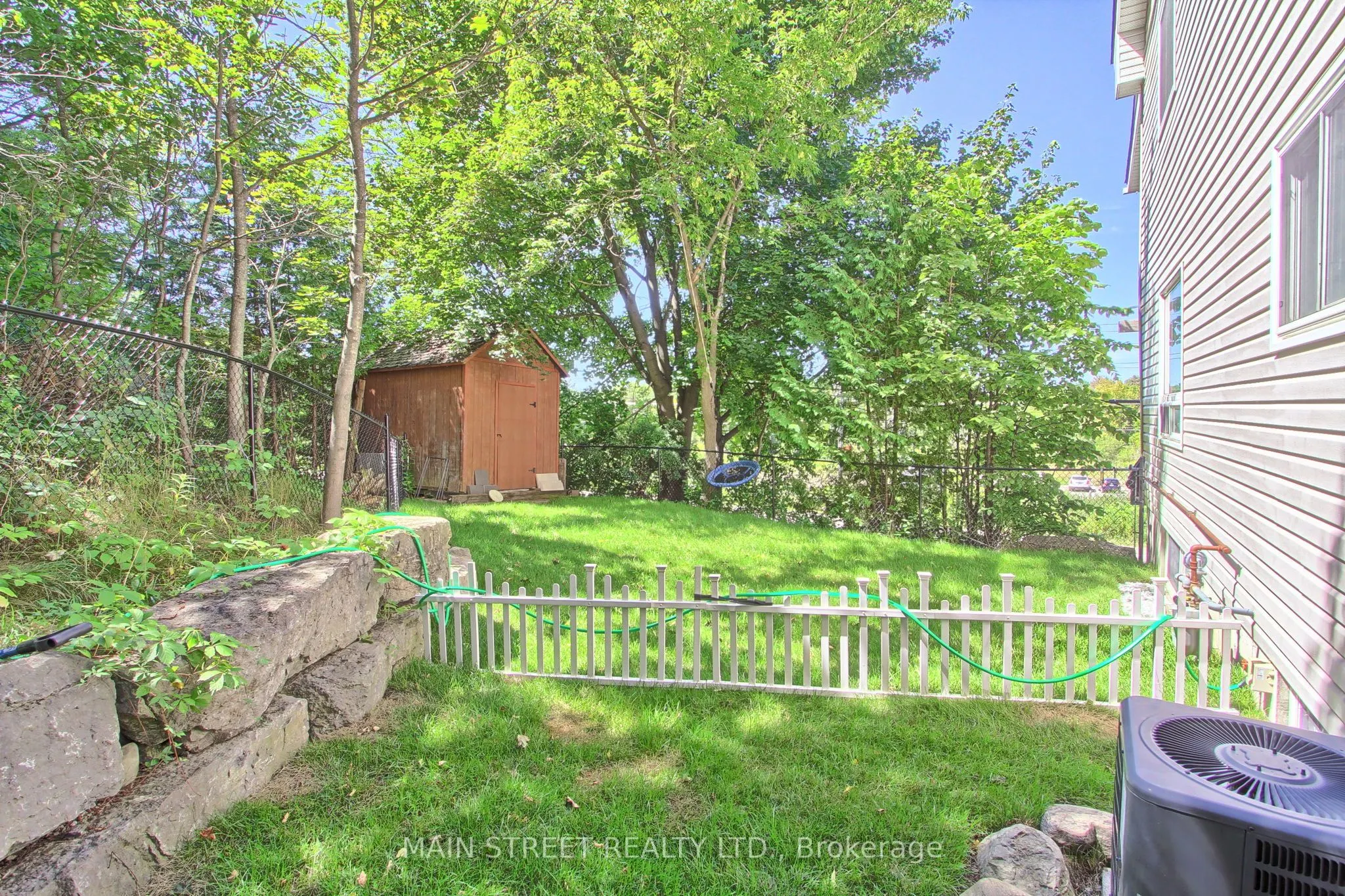 315 Cotter Street