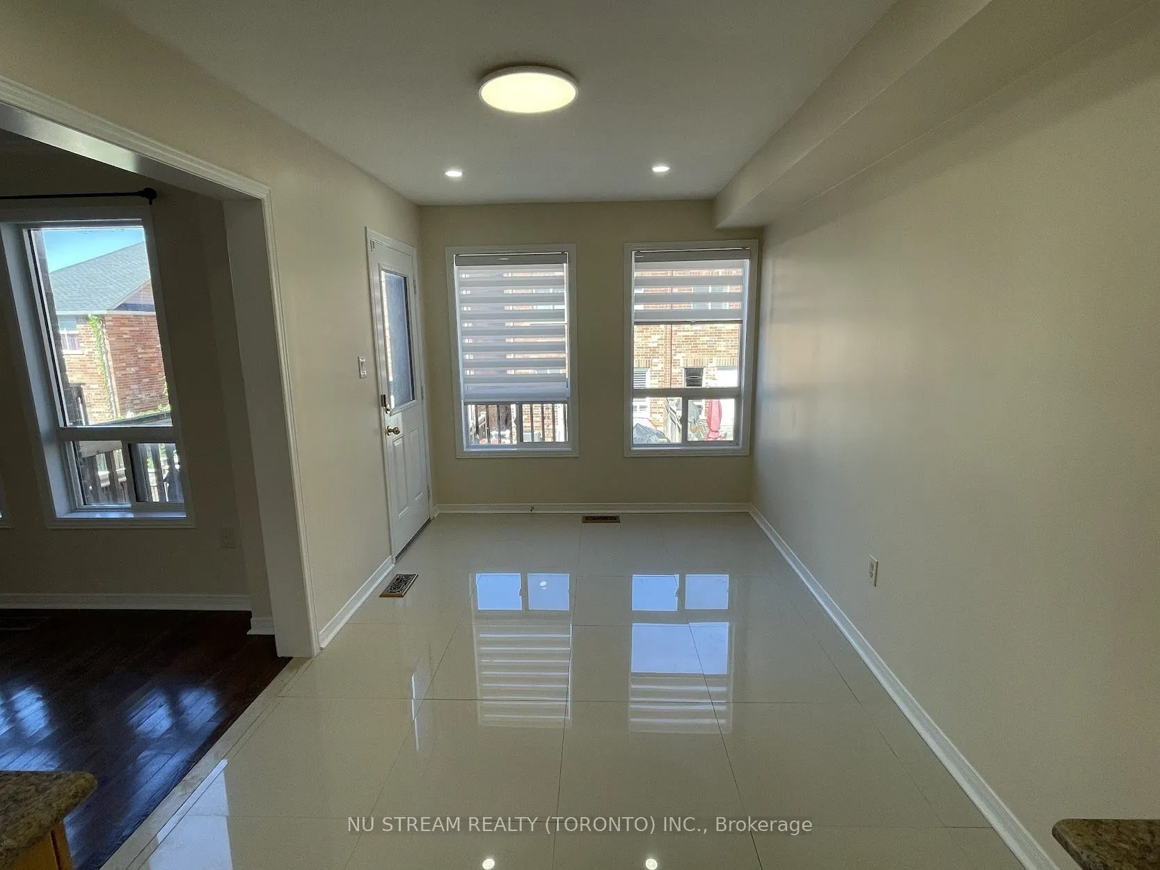 26 Martell Gate