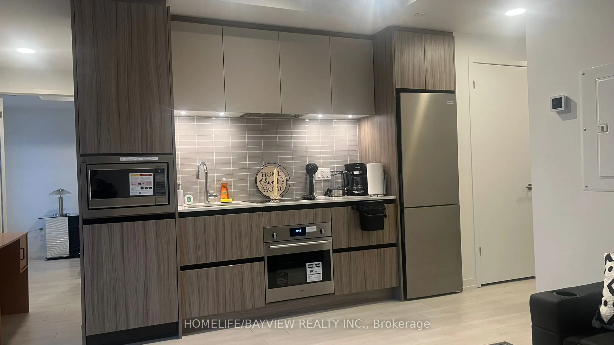 8 BEVERLEY GLEN Boulevard, #705