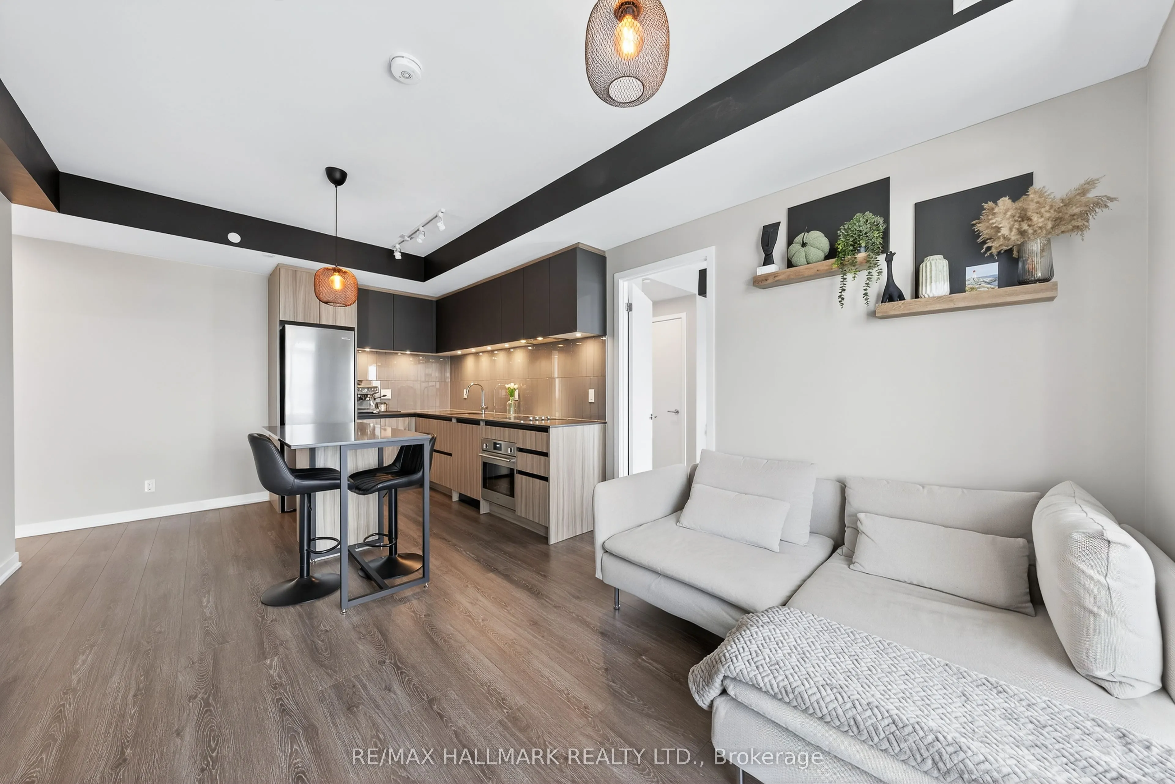 7950 Bathurst Street, #901
