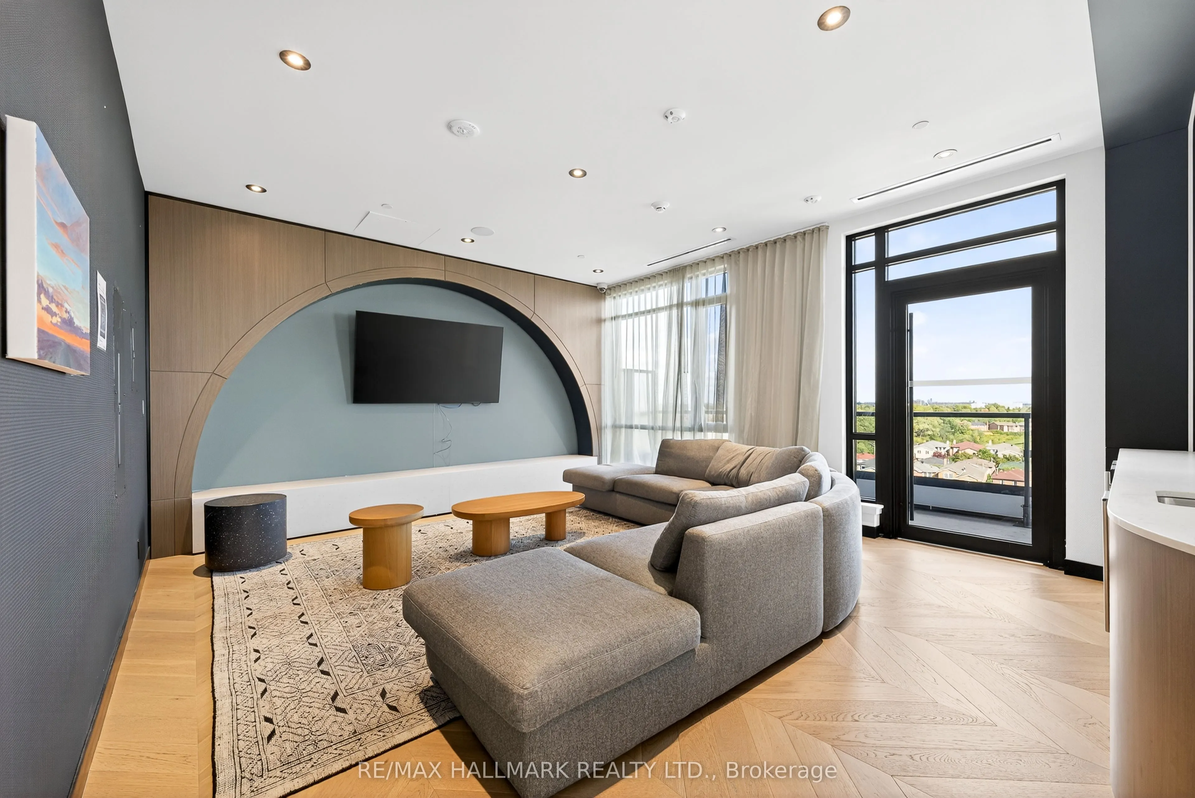 7950 Bathurst Street, #901
