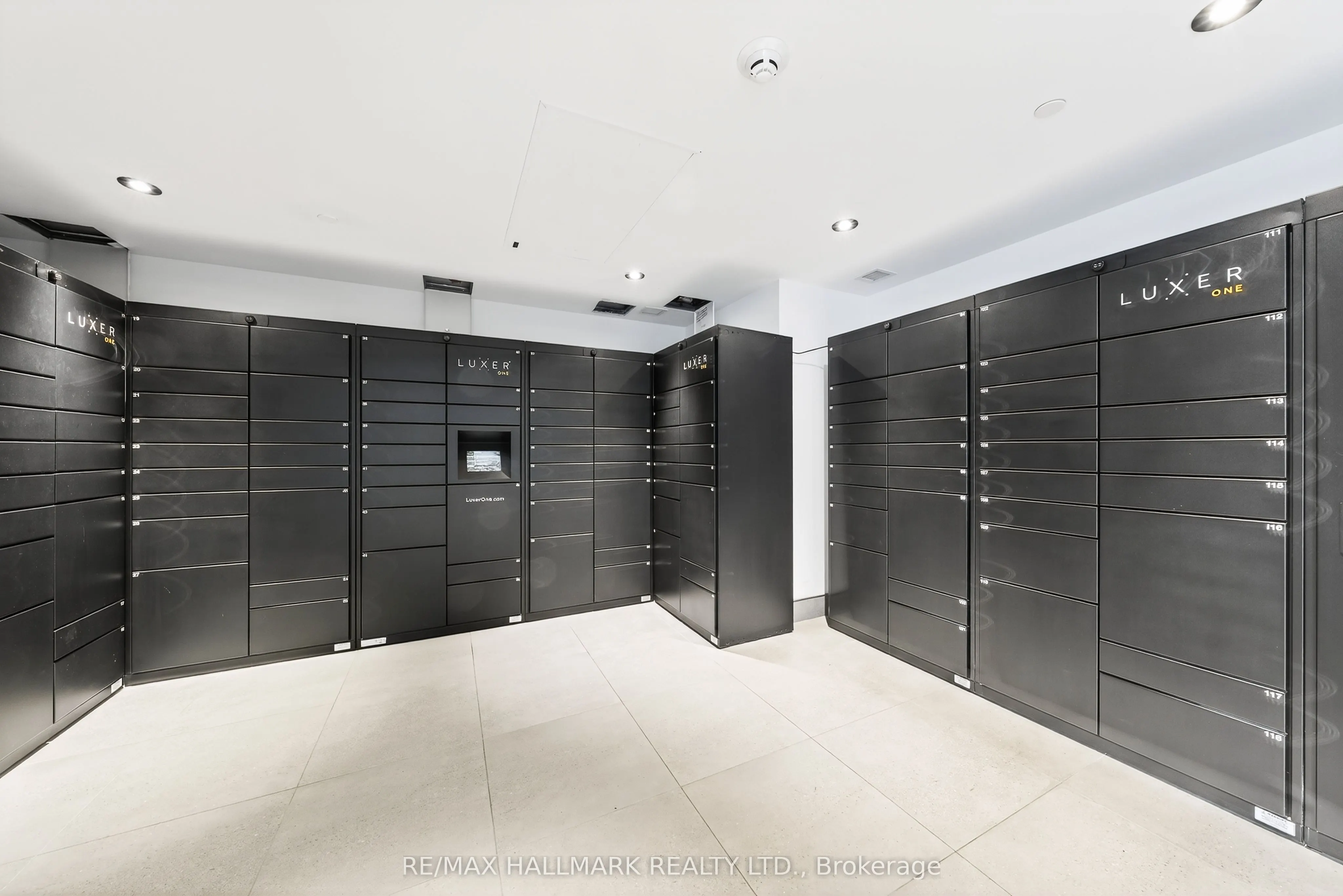 7950 Bathurst Street, #901