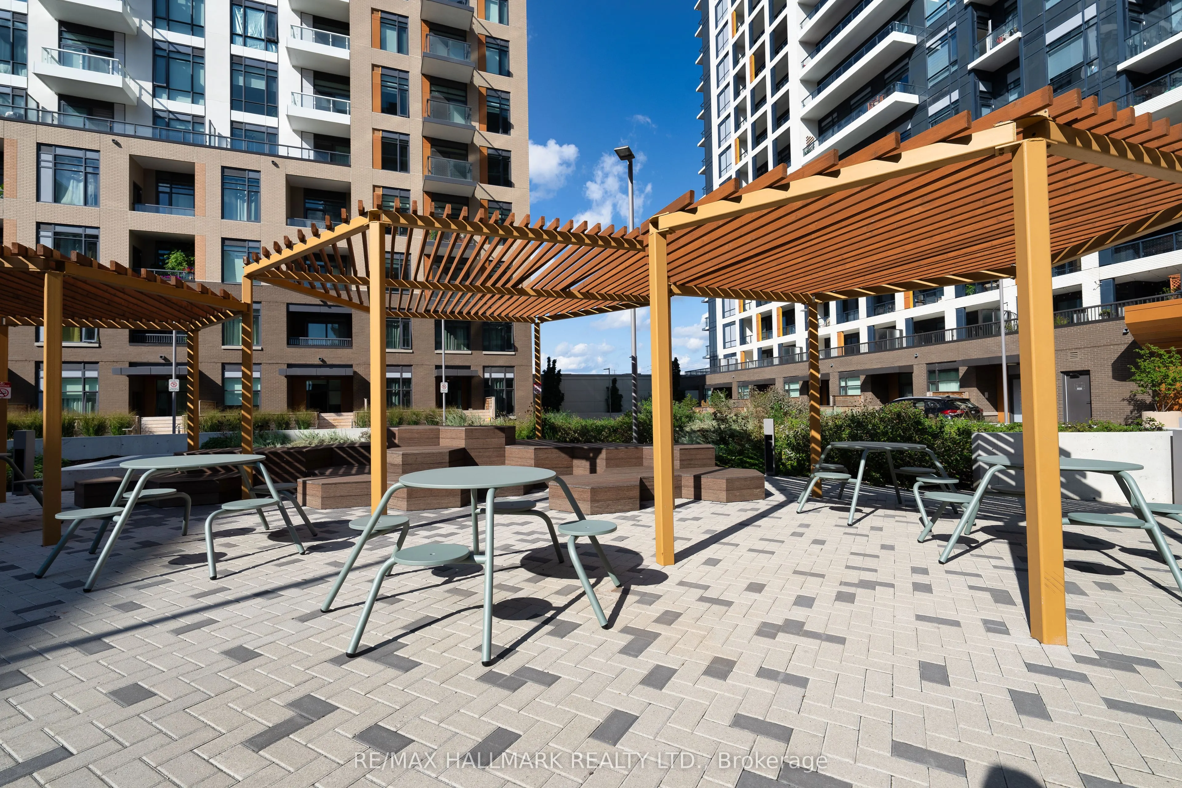 7950 Bathurst Street, #901