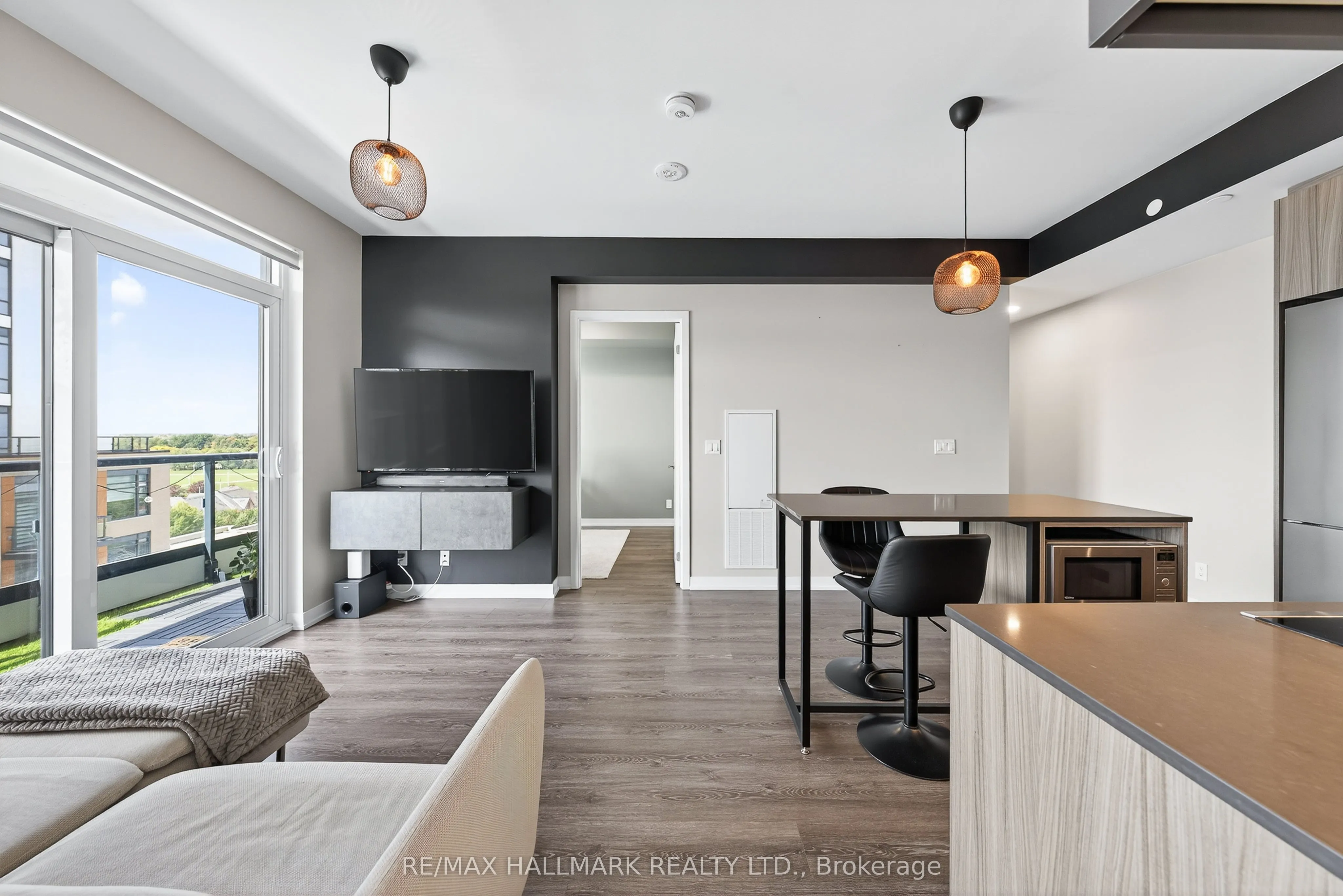 7950 Bathurst Street, #901