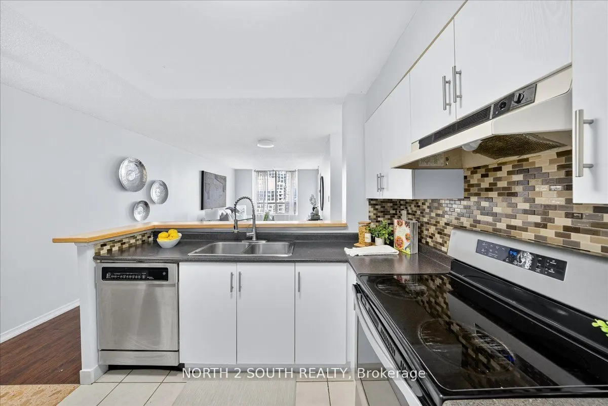 29 Northern Hts Drive, #916