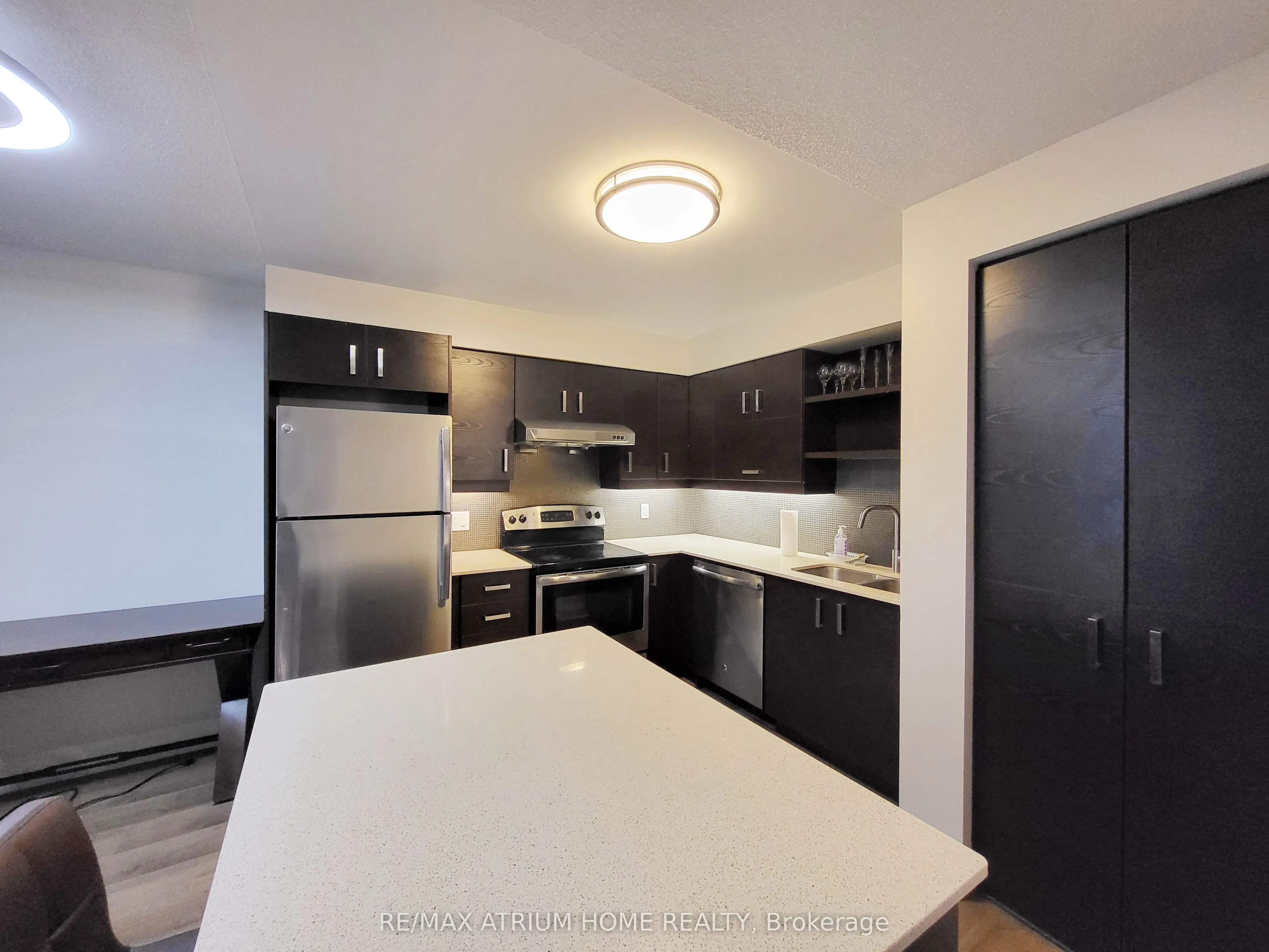 1 Uptown Drive, #1105