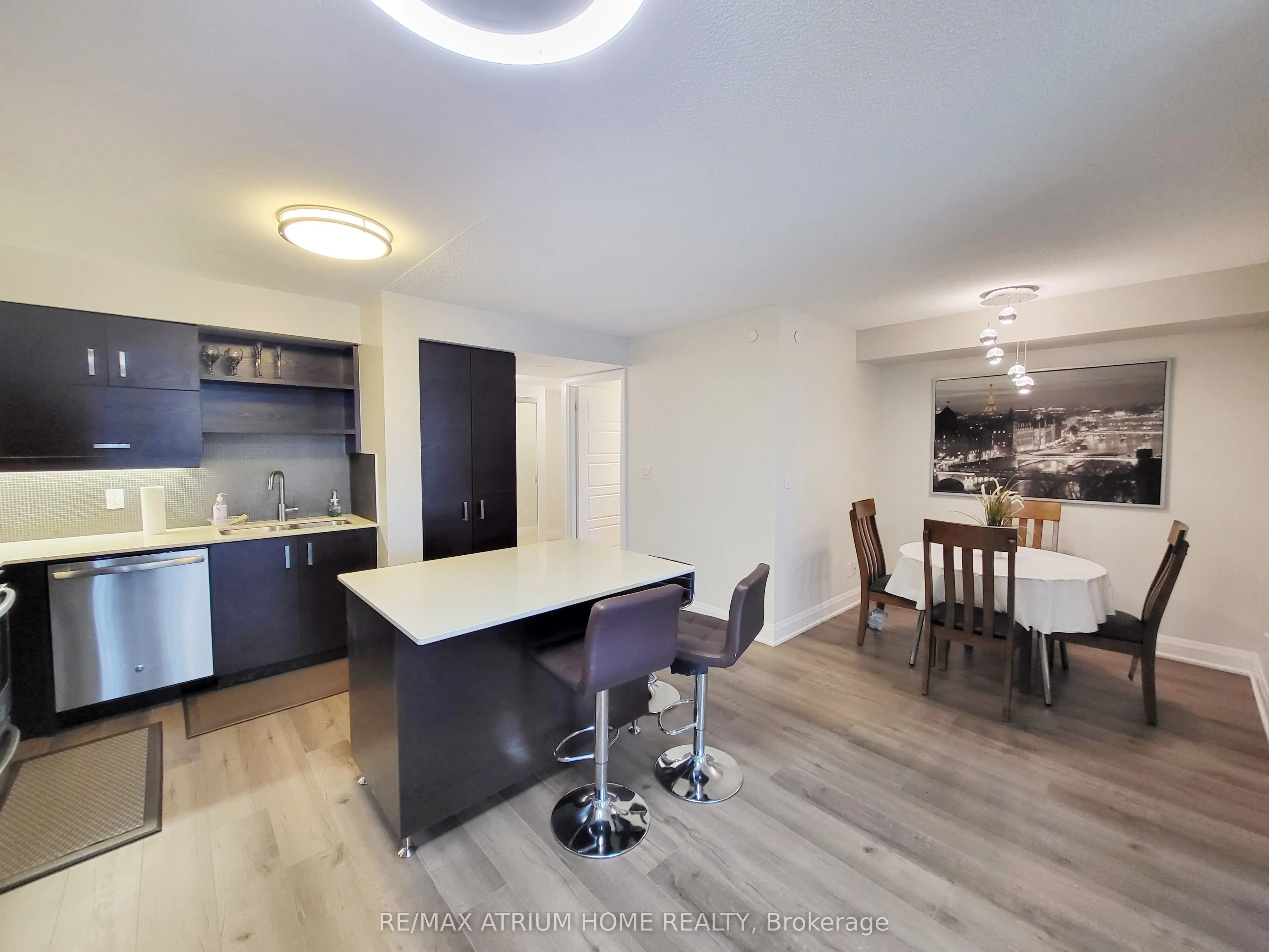 1 Uptown Drive, #1105