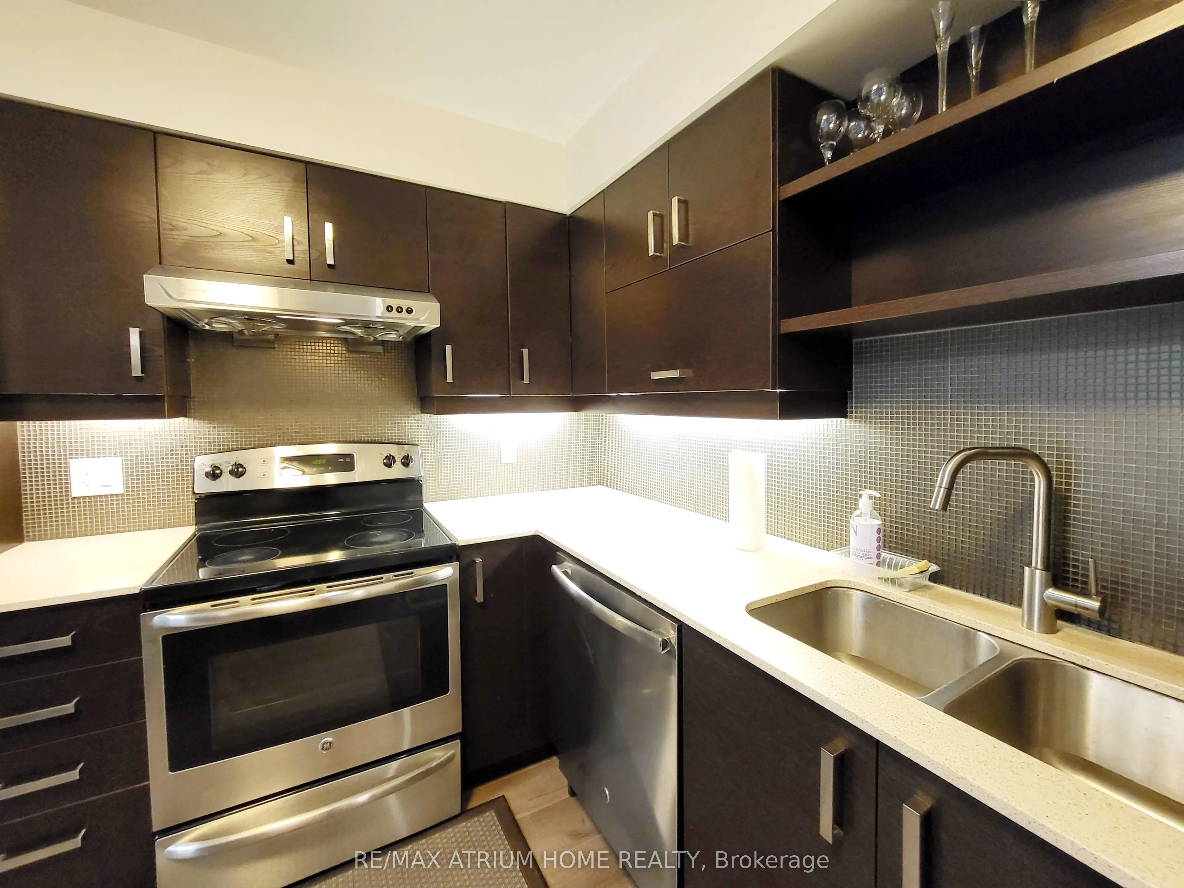 1 Uptown Drive, #1105