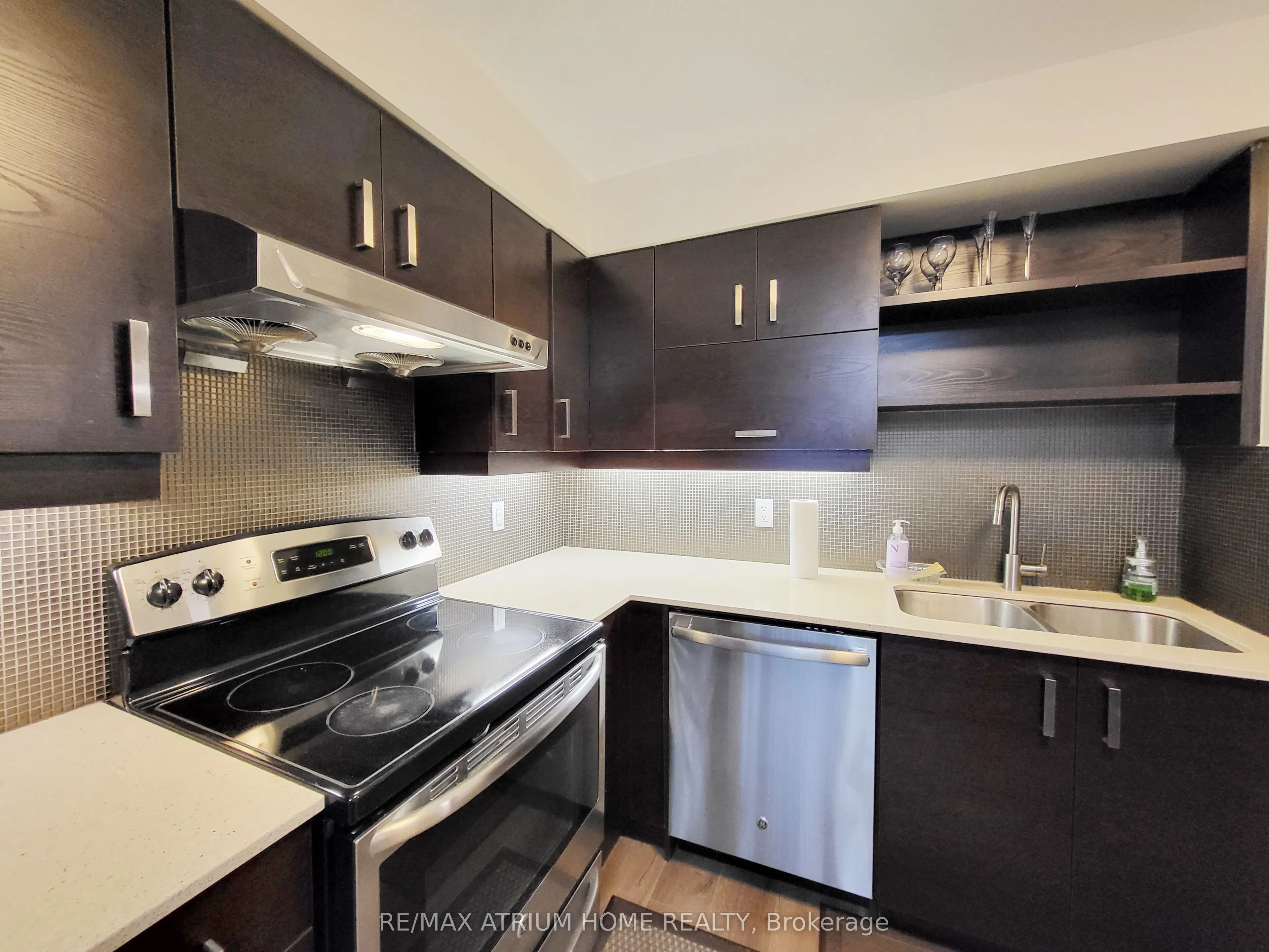 1 Uptown Drive, #1105