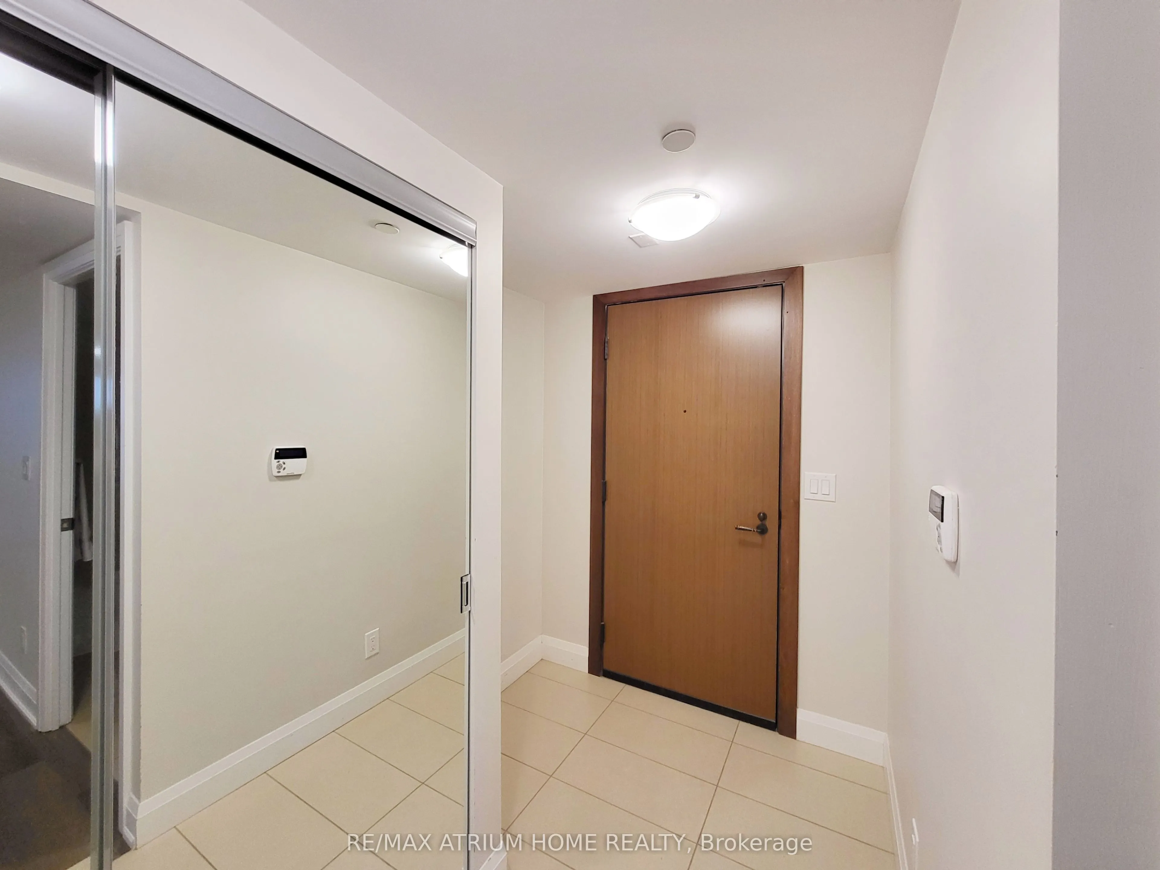 1 Uptown Drive, #1105
