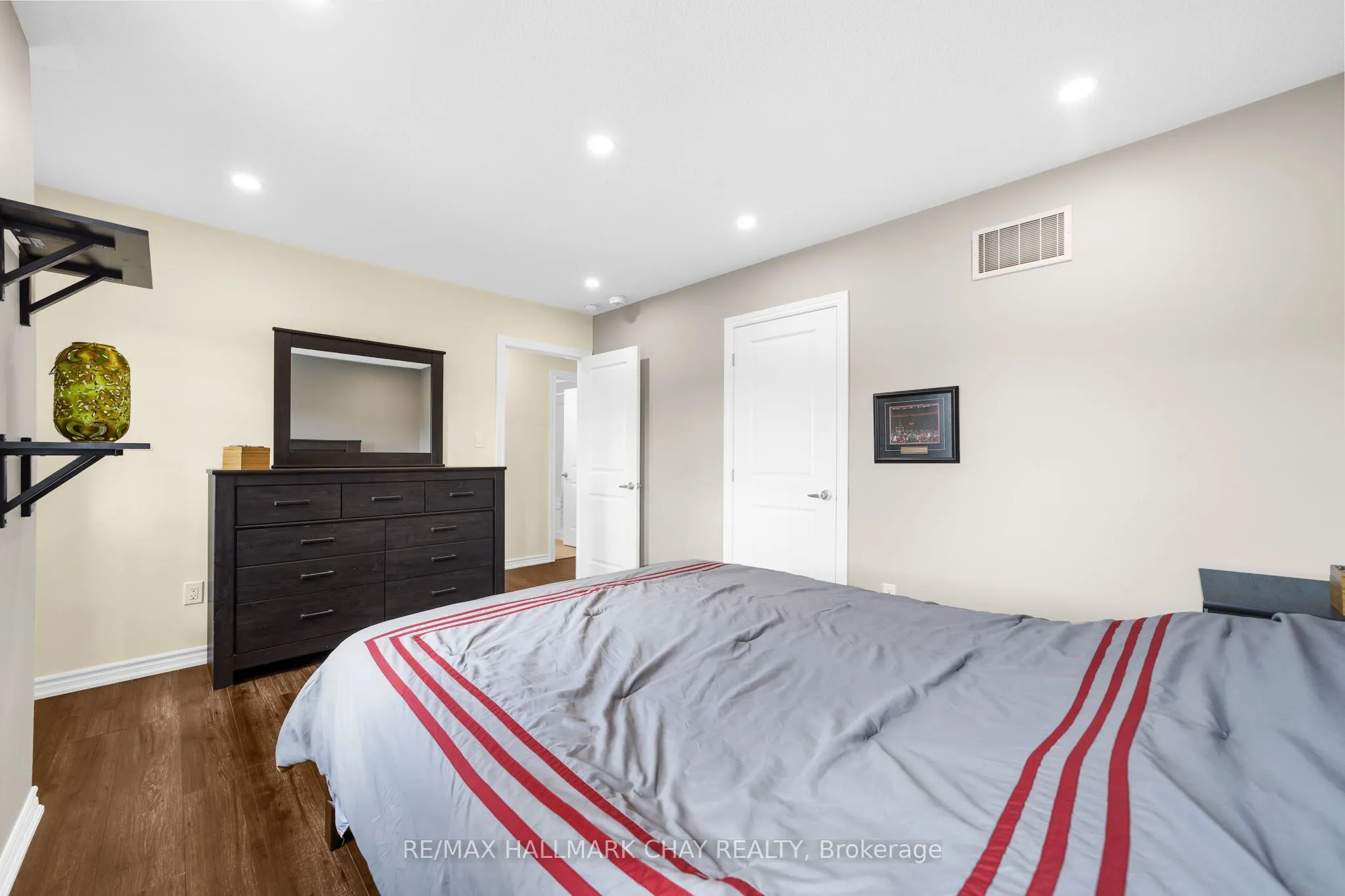 52 Strachan Trail